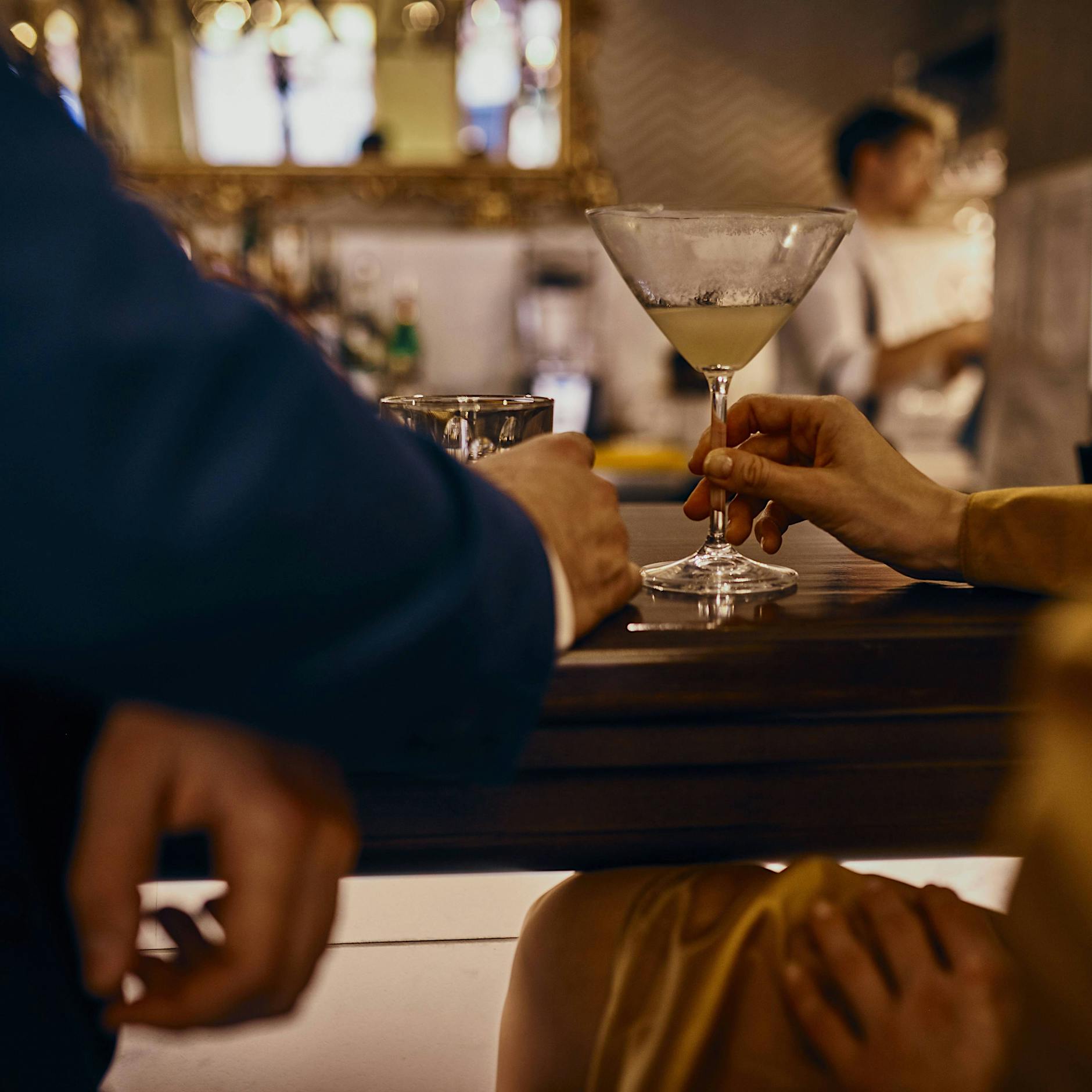 Dating in Berlin: Mit der letzten Generation, die noch flirtet, als ginge es um etwas