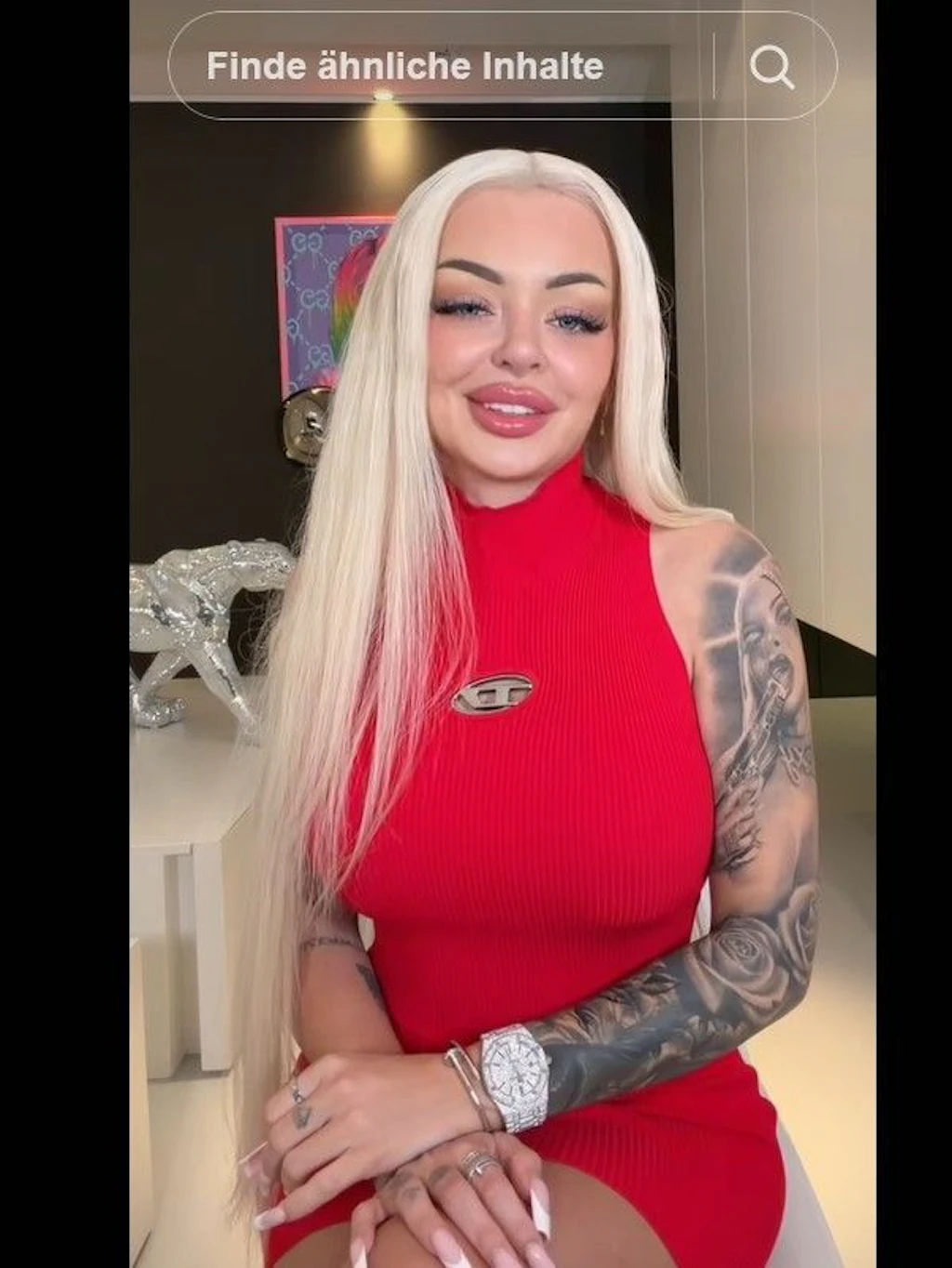 Katja Krasavice beschwert sich in diesem TikTok-Clip über die Arbeit der Polizei.