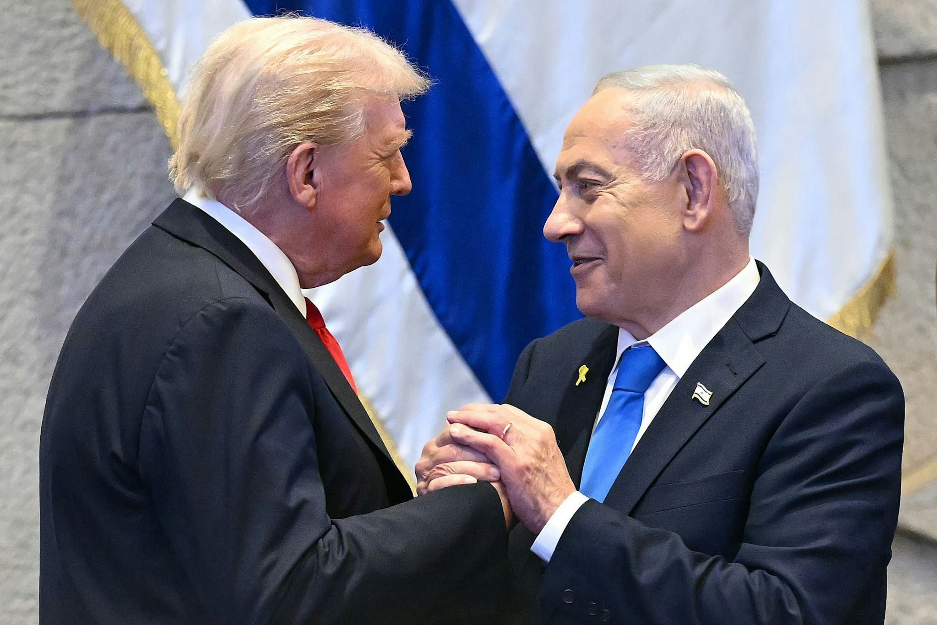 US-Präsident Donald Trump (l.) und Israels Ministerpräsident Benjamin Netanjahu am Montag in der Knesset.