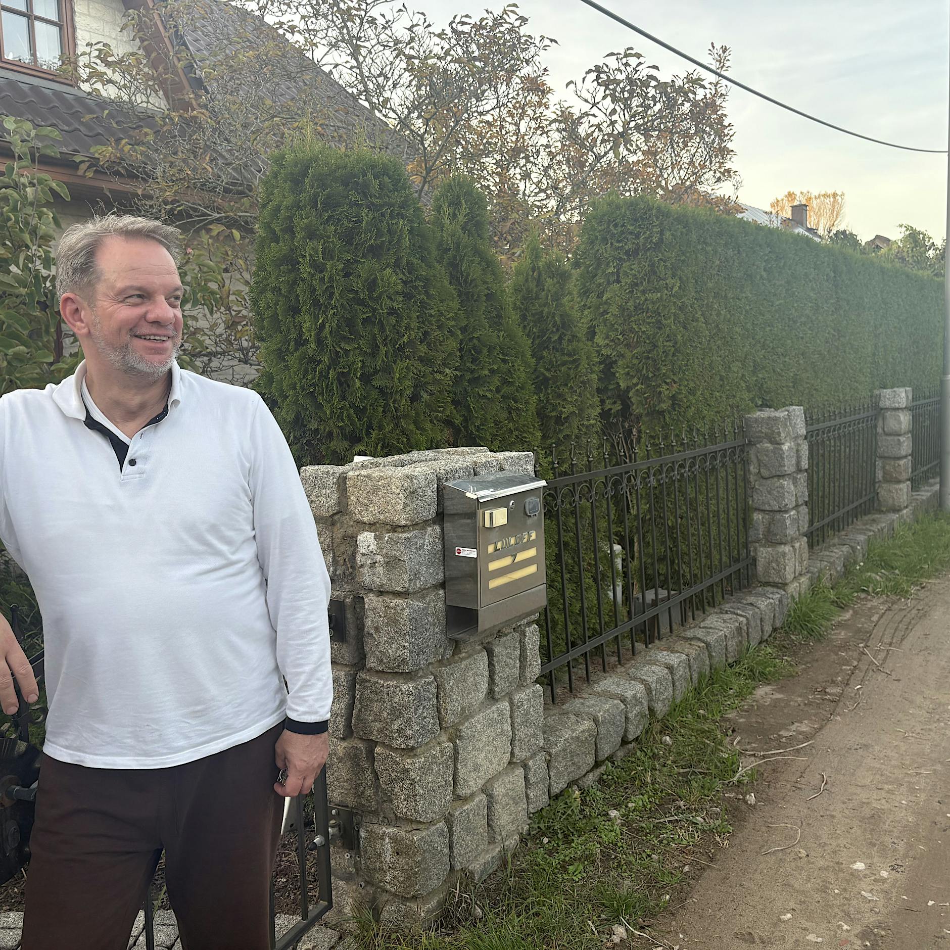 „Wie bei den Schildbürgern“: Hellersdorfer kämpfen um Abwasseranschluss