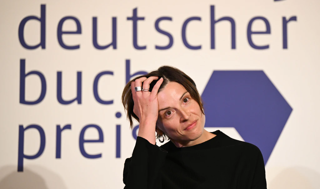 Das Düstere bannen: Deutscher Buchpreis geht an Dorothee Elmiger für „Die Holländerinnen“