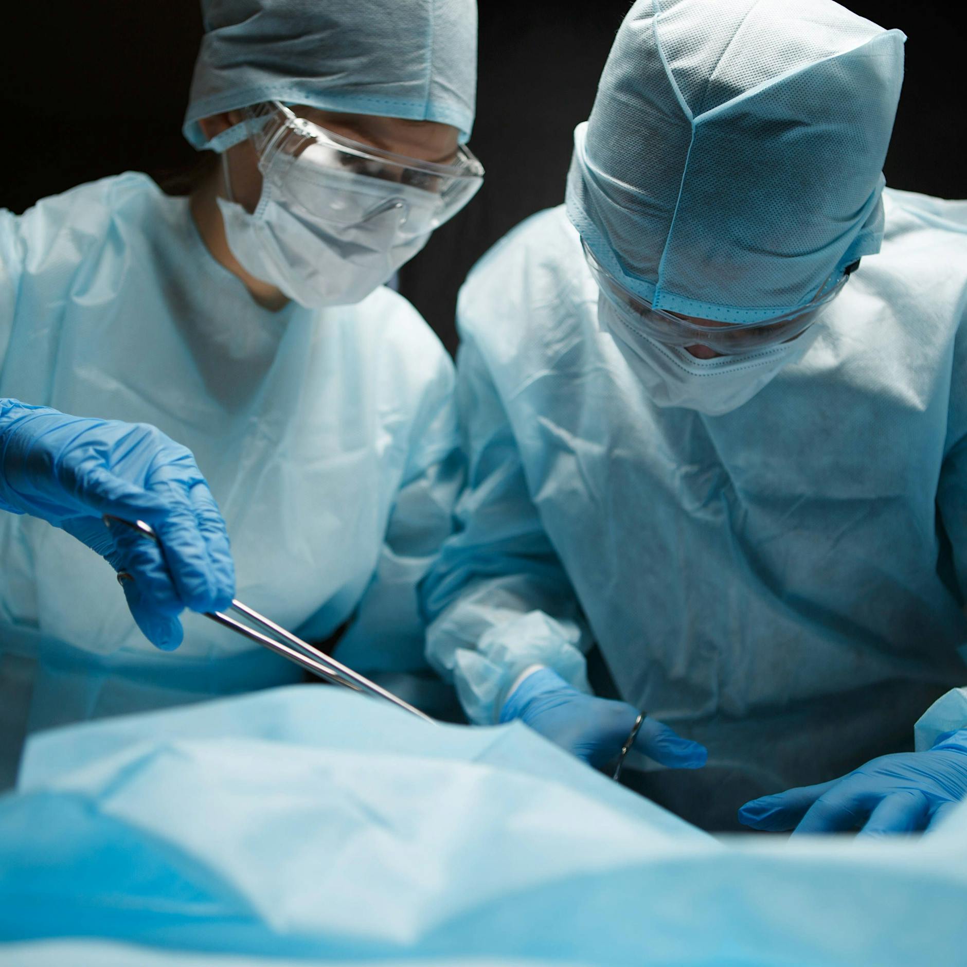 Zwölfjährige soll Schädel eines OP-Patienten aufgebohrt haben