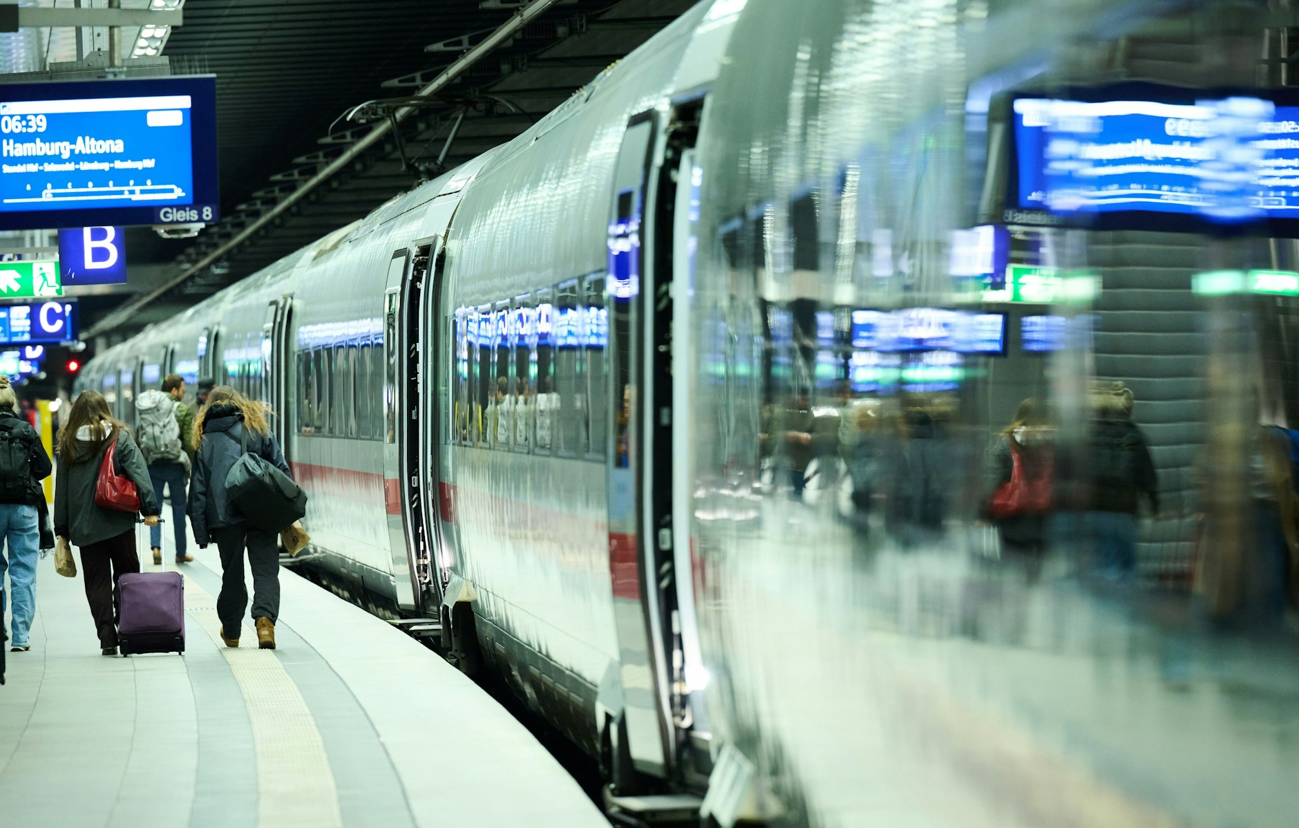 Schnell beeilen, der Zug fährt gleich los – oder doch erst in ein paar Stunden?