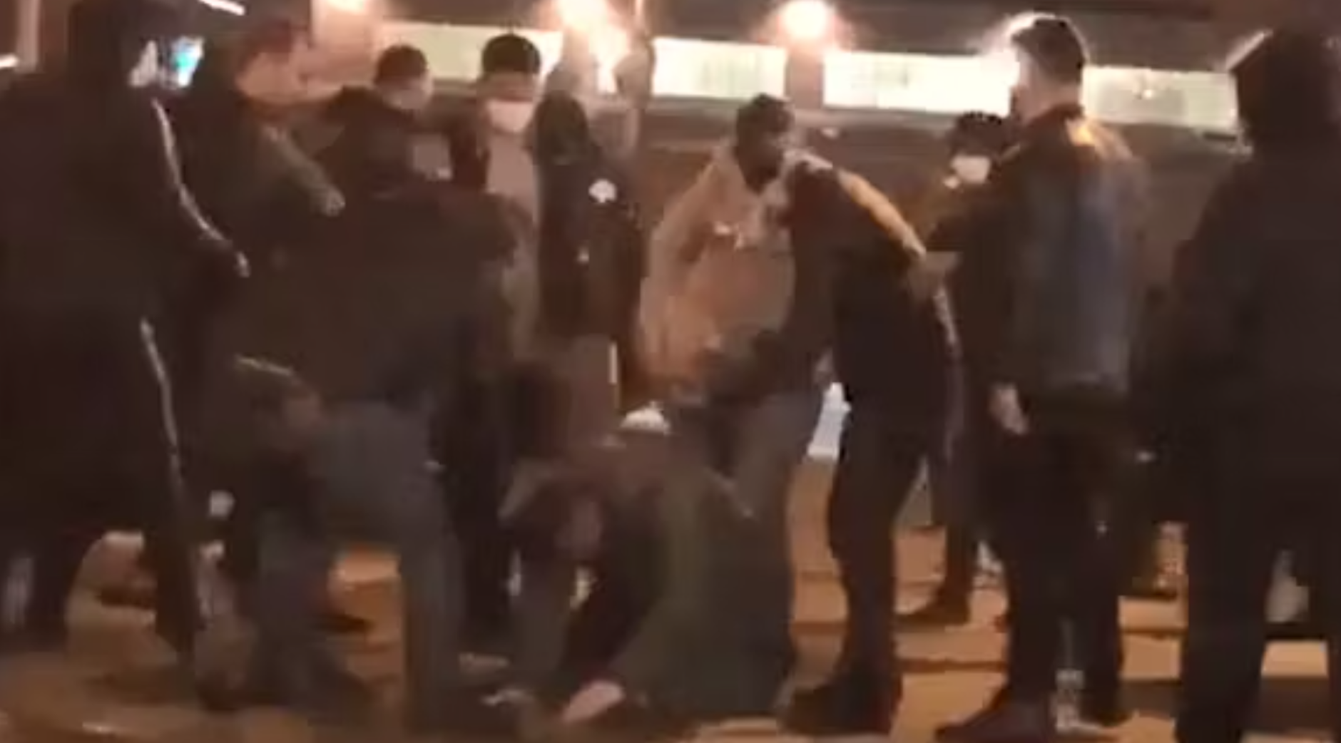 Rache für Neukölln: In Gesundbrunnen verprügeln Araber zwei Tschetschenen.