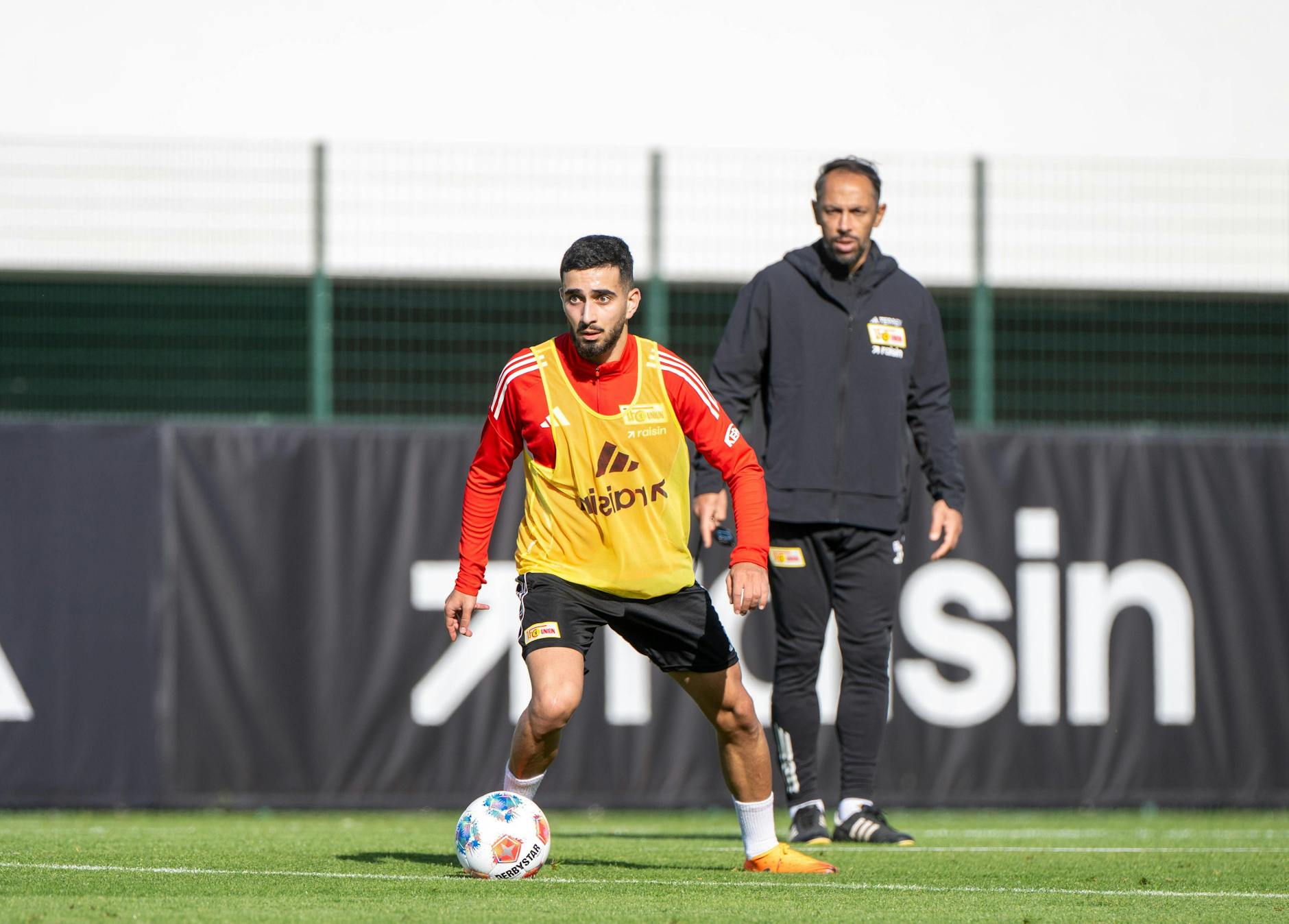 Livan Burcu (21) mischt nach langer Leidenszeit endlich wieder im Mannschaftstraining des 1. FC Union mit.