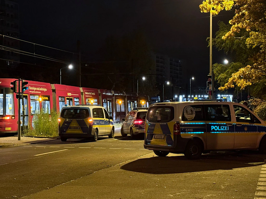 Wilde Prügelei in der Tram: Polizei stellt Drogen sicher