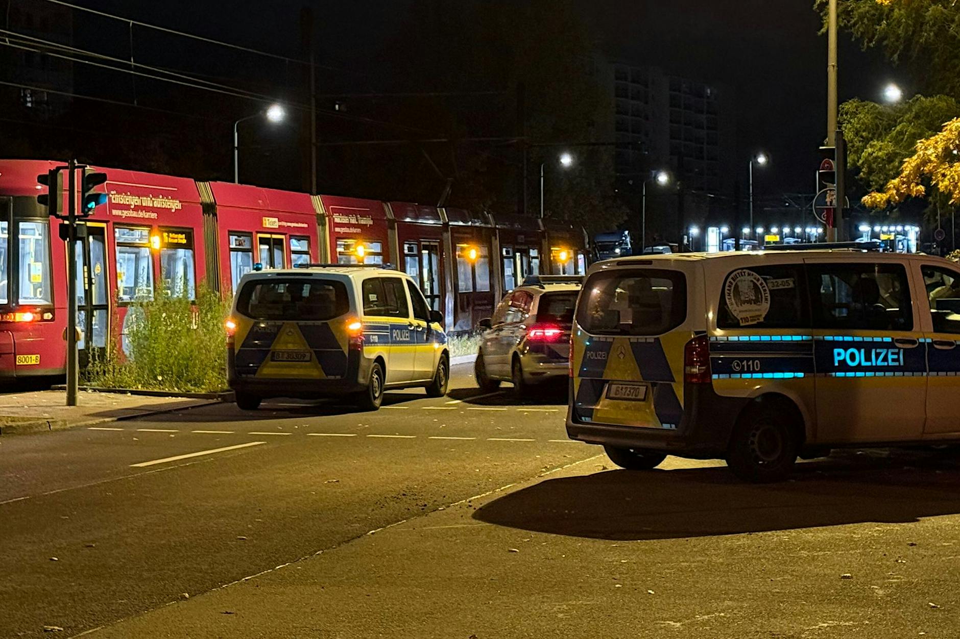 Wilde Prügelei in der Tram: Polizei stellt Drogen sicher