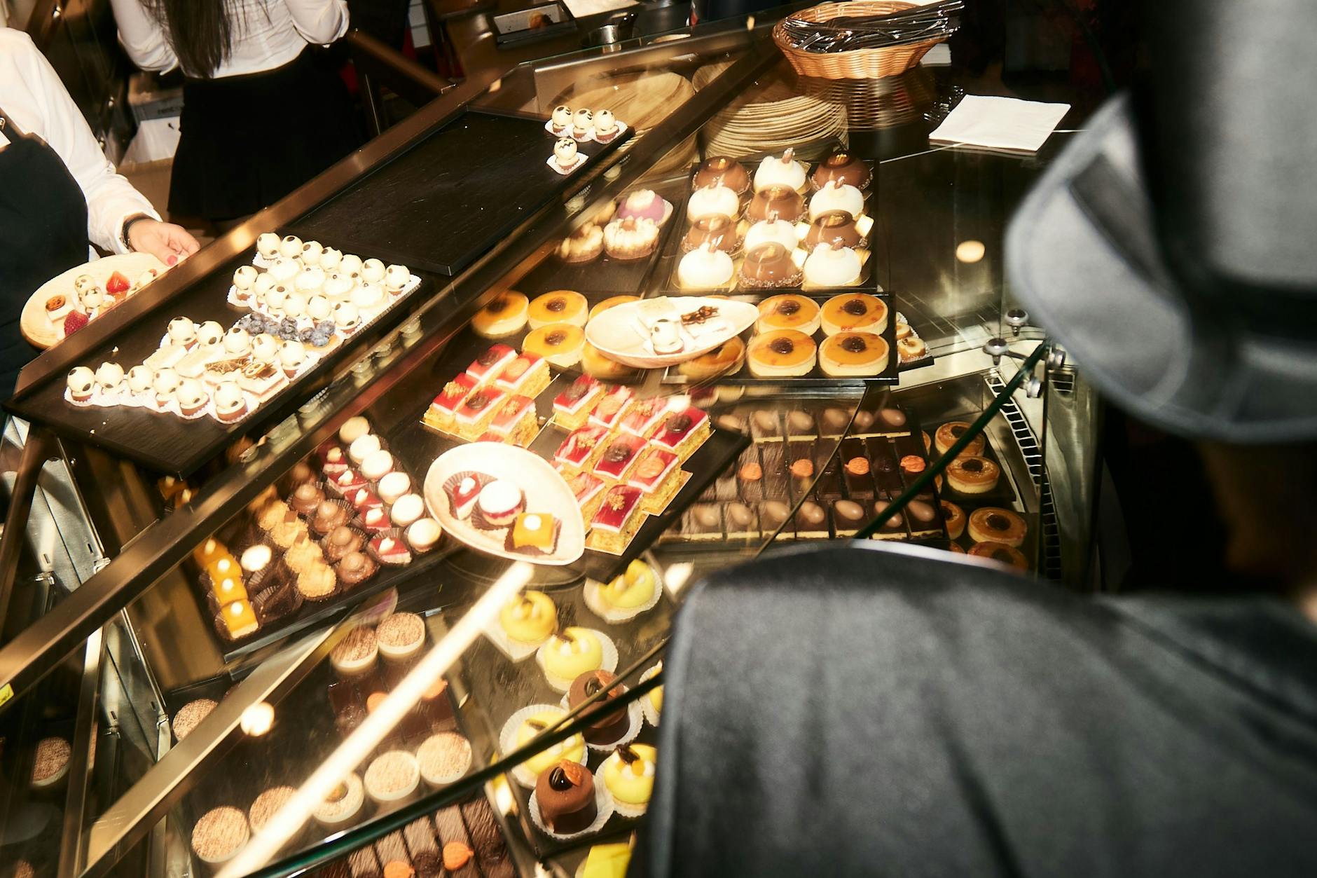 Etwas Süßes gefällig? Die hauseigene Patisserie hält eine exklusive Halloween-Kollektion bereit.