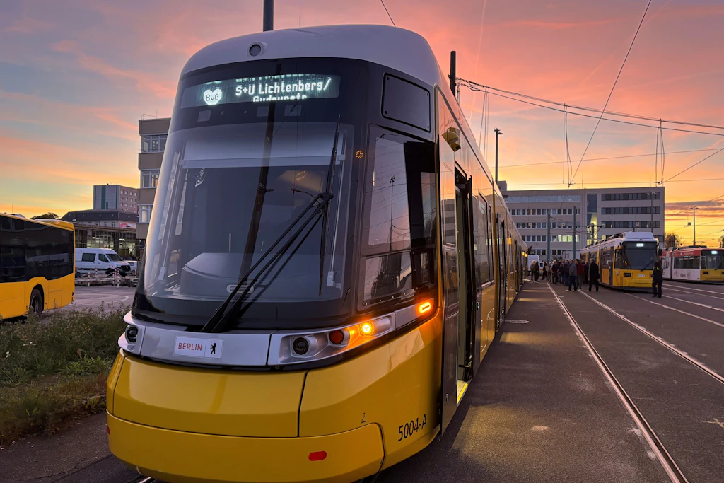 BVG in Erklärungsnot: Falsche Berechnung verzögert Start der XXL-Tram für Berlin