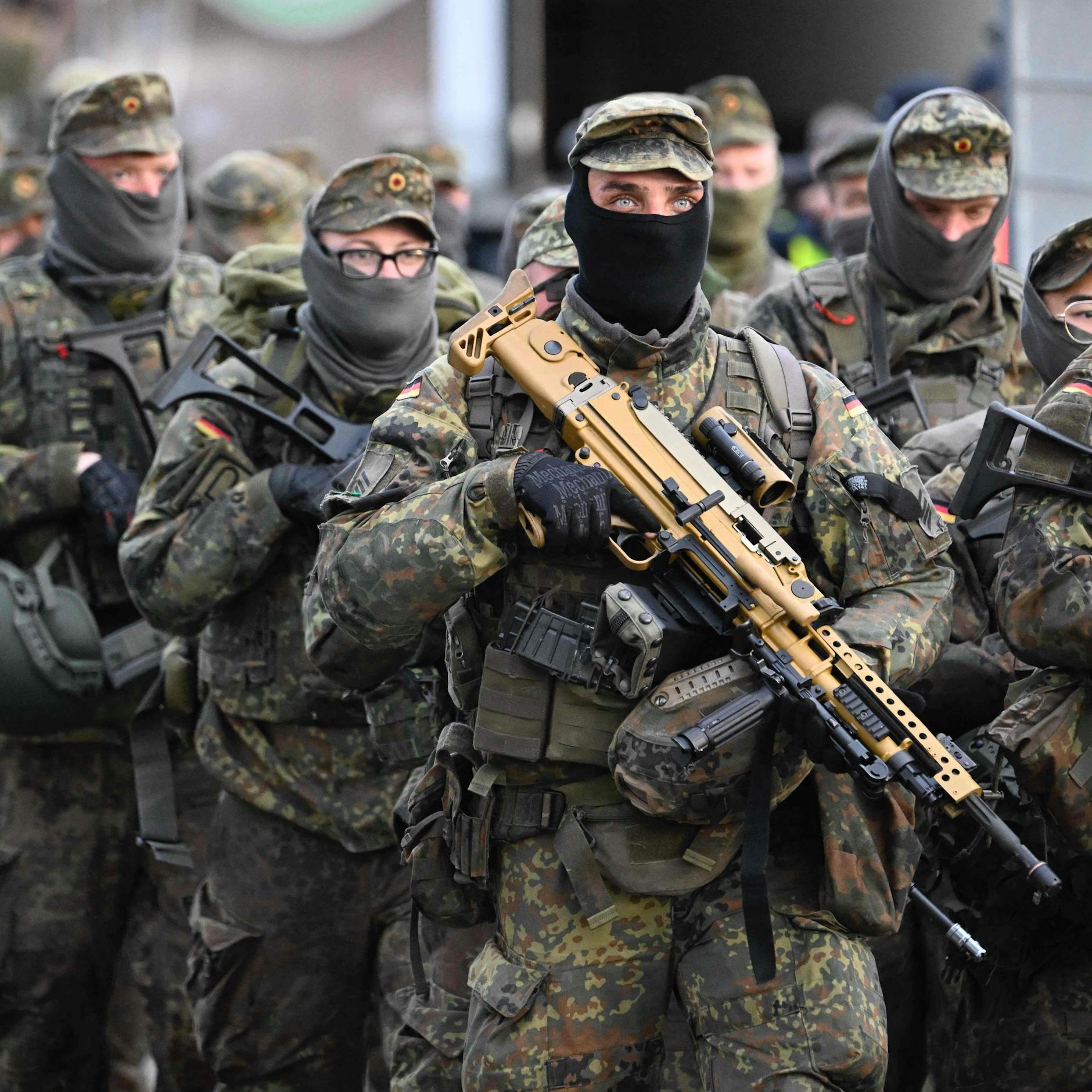 Image - „Ich würde meine Heimat nicht mit Waffen verteidigen, sondern mit Haltung“