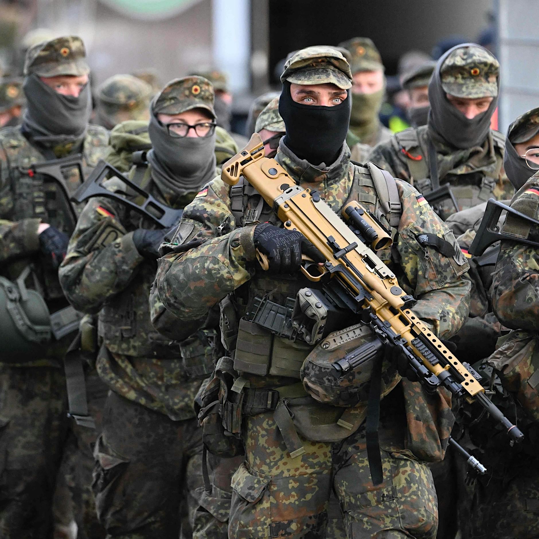 „Ich würde meine Heimat nicht mit Waffen verteidigen, sondern mit Haltung“