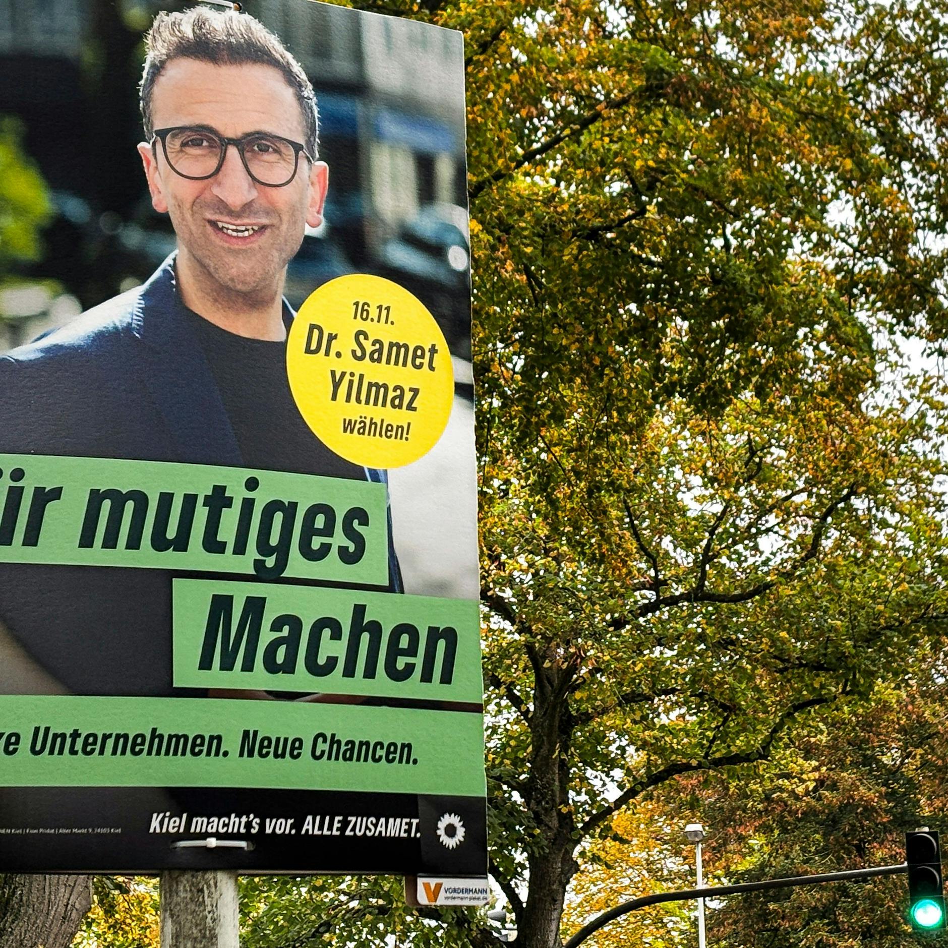 Image - Grünen-Politiker soll Fest der „Grauen Wölfe“ unterstützt haben – Partei schweigt