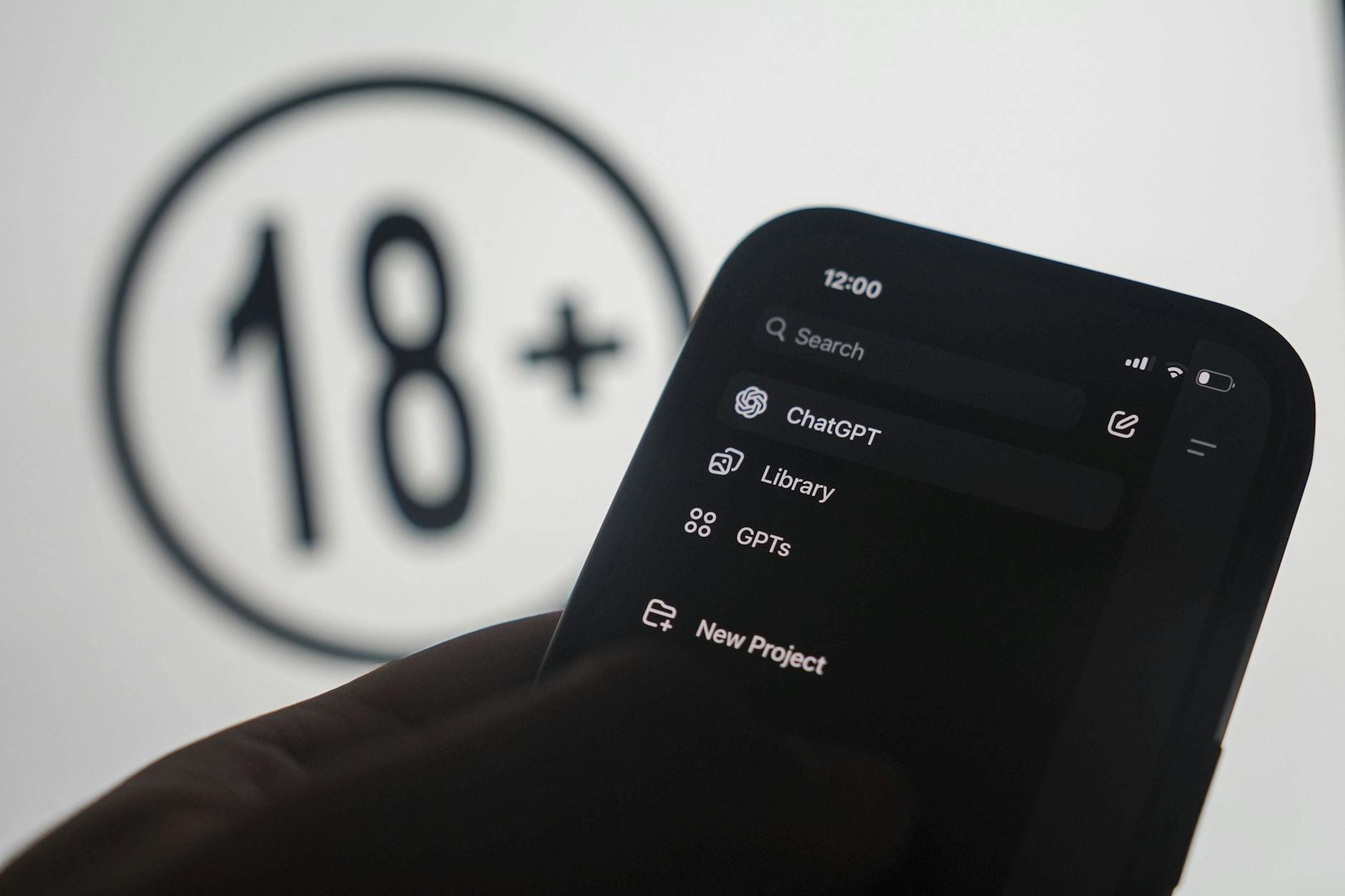 Bis Ende des Jahres soll es eine Erotik-Funktion bei ChatGPT geben.