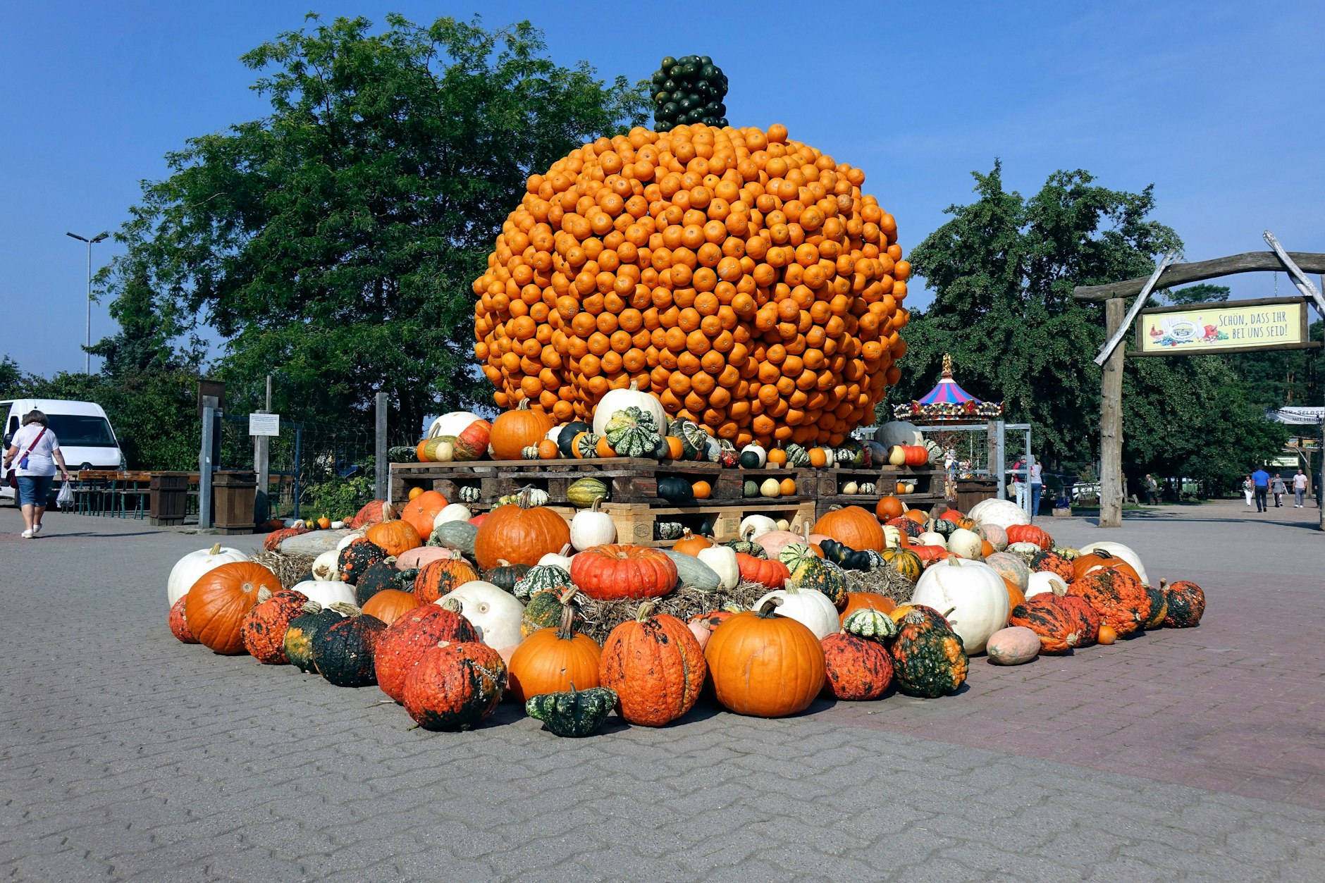 Das Kürbisfest auf dem Spargel und Erlebnishof Klaistow ist ein Muss für alle Herbstbegeisterten.