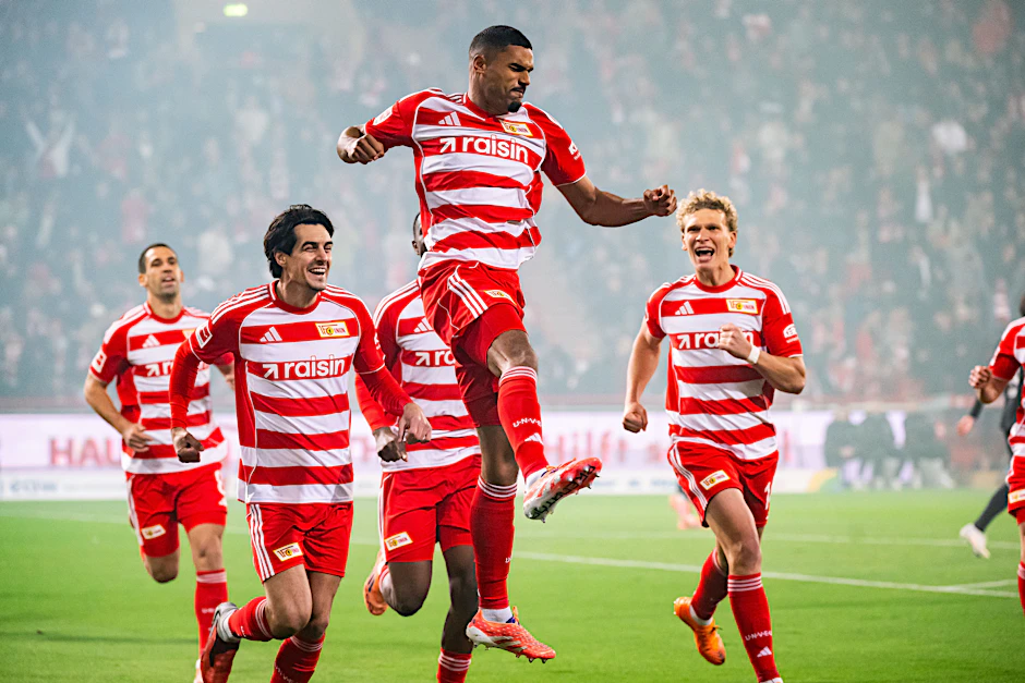 Stürmischer Verteidiger: Doekhi köpft und schießt den 1. FC Union Berlin zum Sieg gegen Gladbach