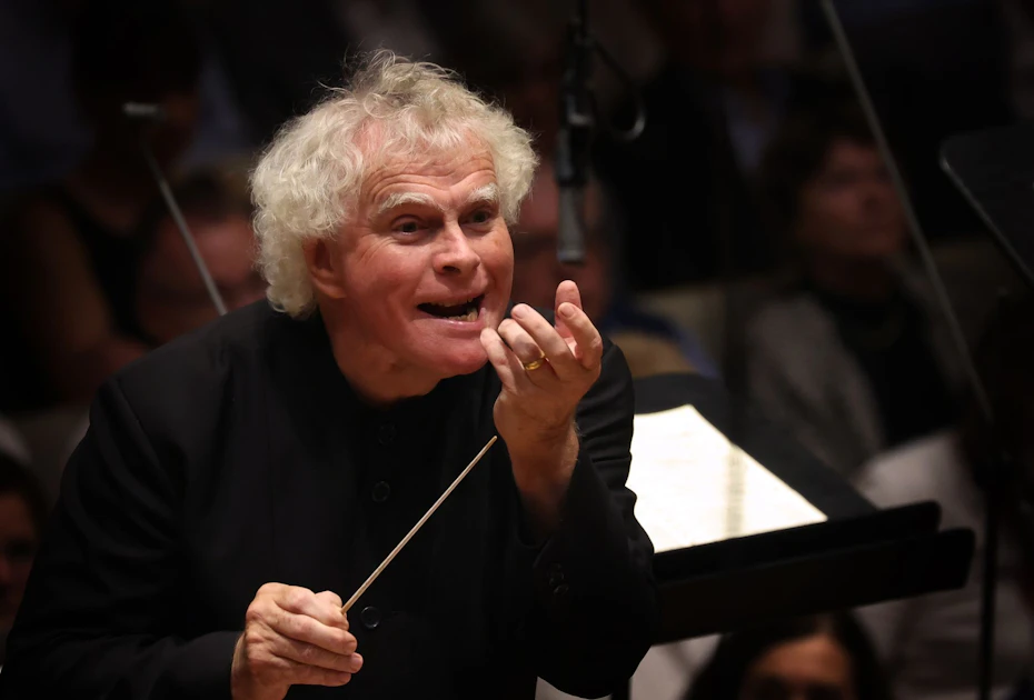 Simon Rattle dirigierte die Berliner Philharmoniker: Fetzig und ...