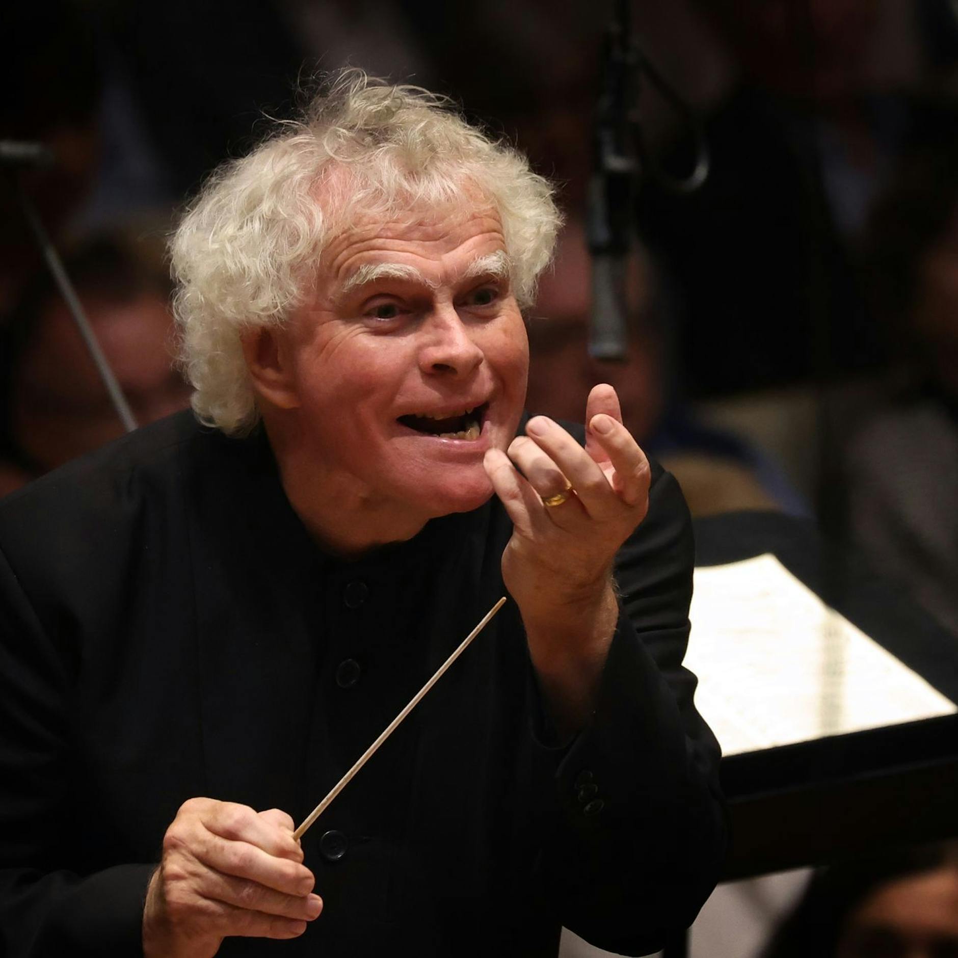 Image - Simon Rattle dirigierte die Berliner Philharmoniker: Fetzig und differenziert