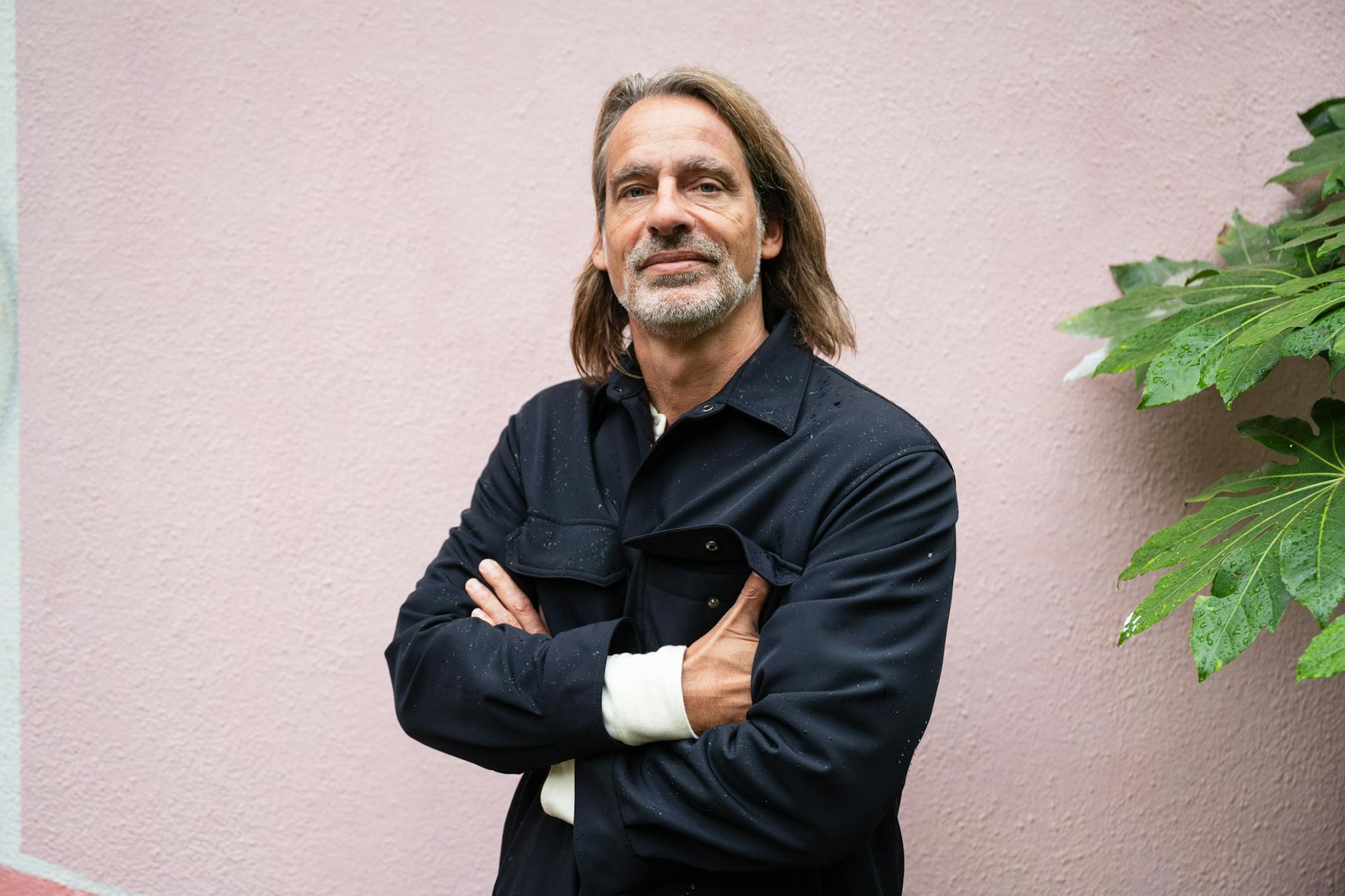 Der deutsche Schriftsteller und Philosoph Richard David Precht posiert in Berlin Mitte für die Berliner Zeitung.