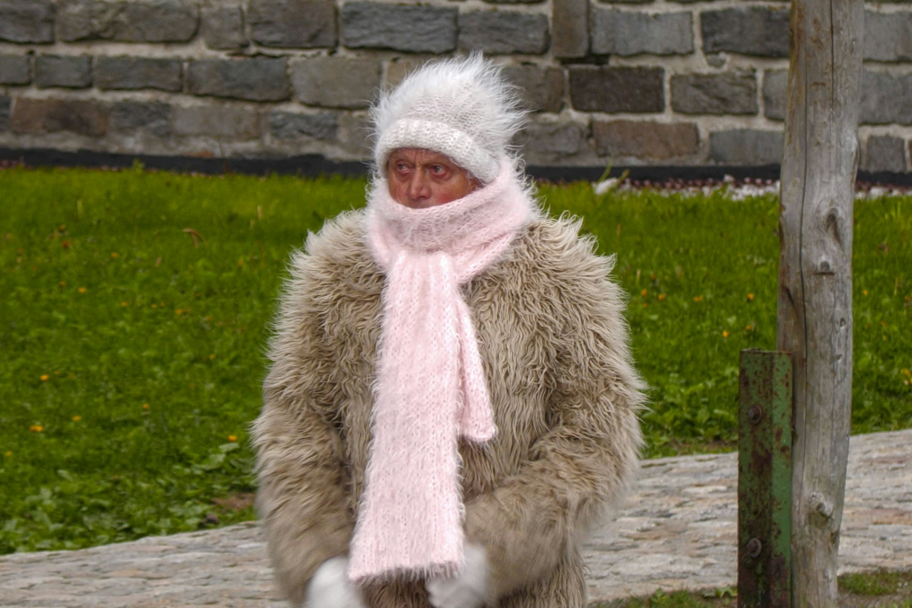 So nervig wie das Wetter: Diese Kleidungsstücke haben diesen Herbst endgültig ausgedient.