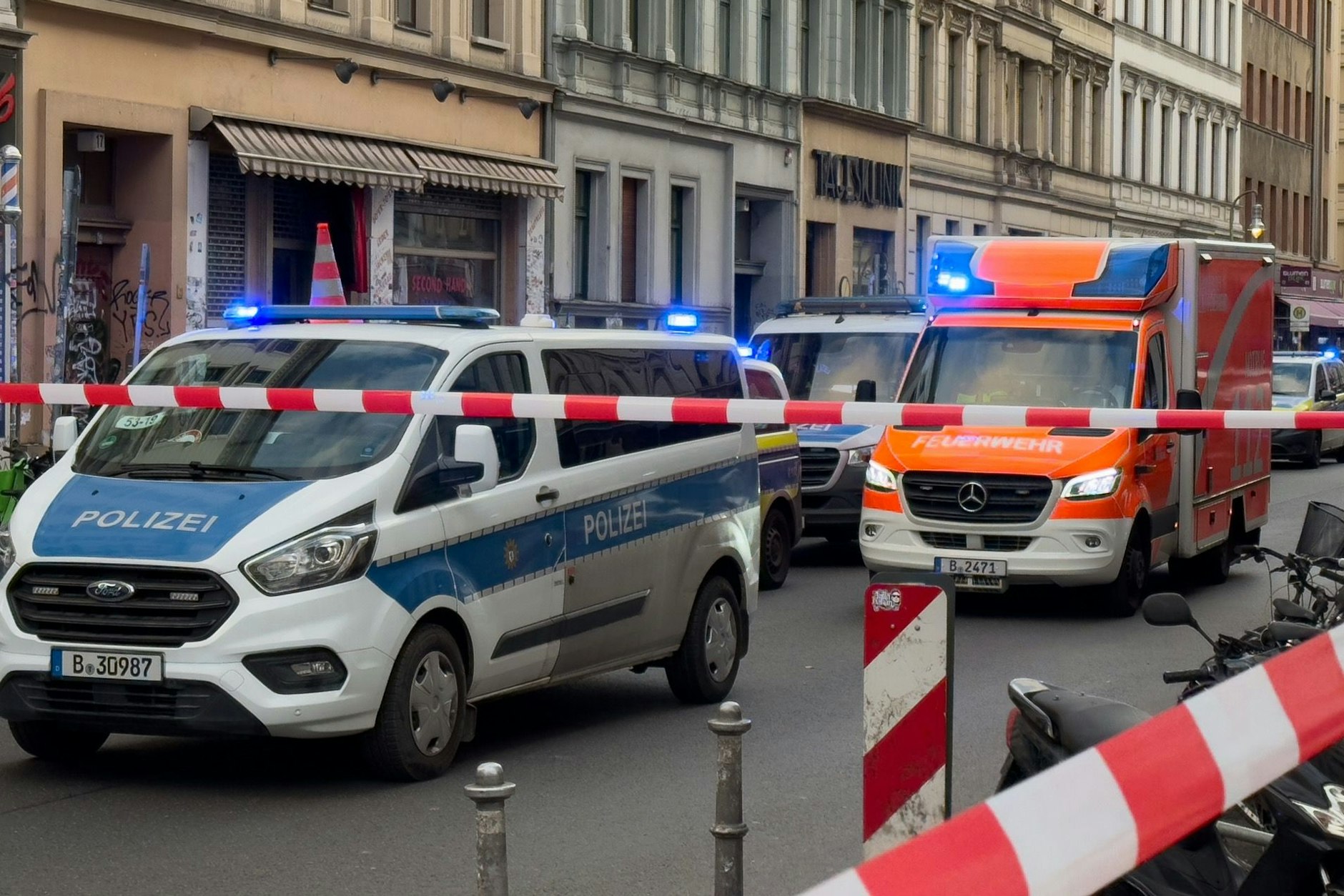 Bereits am Mittwoch ereignete sich die Schießerei in Kreuzberg. Nun suchen die Ermittler nach Hinweisen.