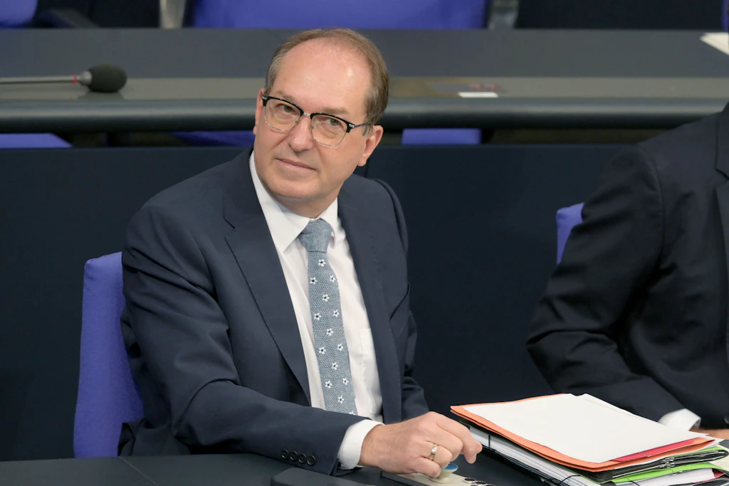 “What you are doing is not fair”: Irene Mihalic and Interior Minister ...