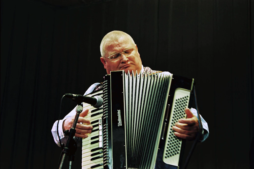 Horst Krause, 2003 im Kinofilm „Schultze gets the blues“.