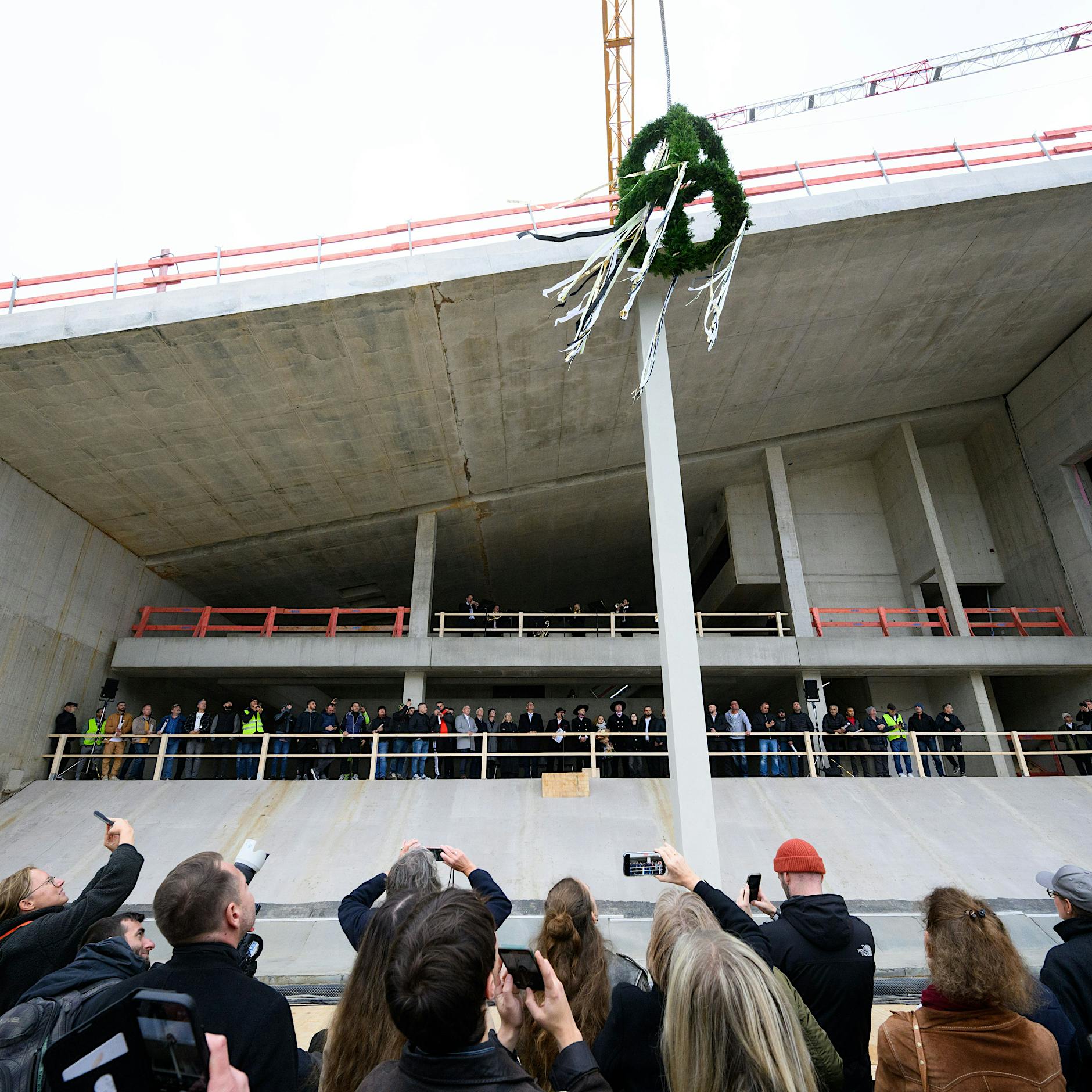 Richtfest berlin modern: Ein Ort für die Träume und Albträume der Deutschen