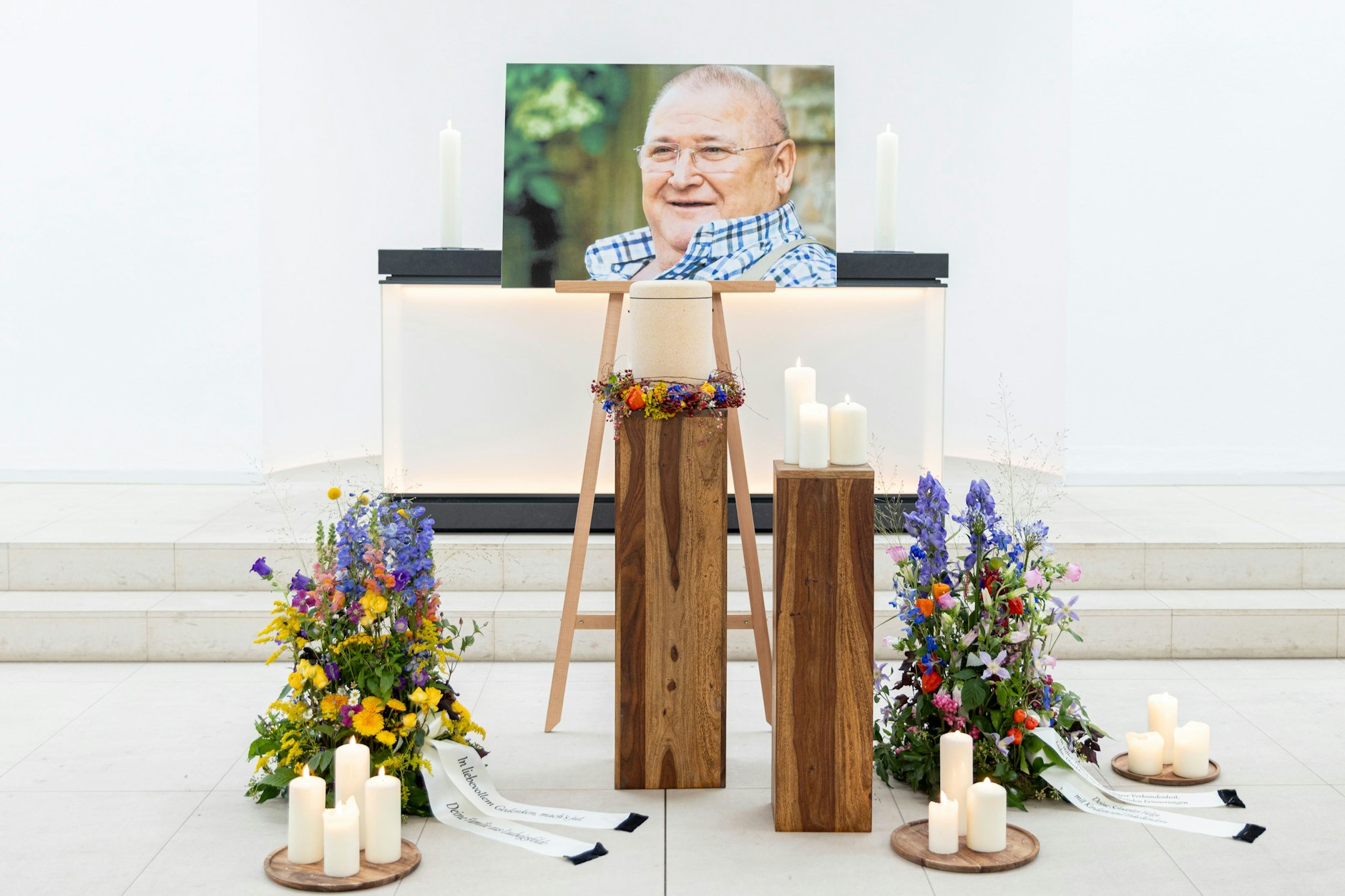 Der verstorbene „Polizeiruf“-Star Horst Krause wurde heute in Berlin-Mitte beigesetzt.