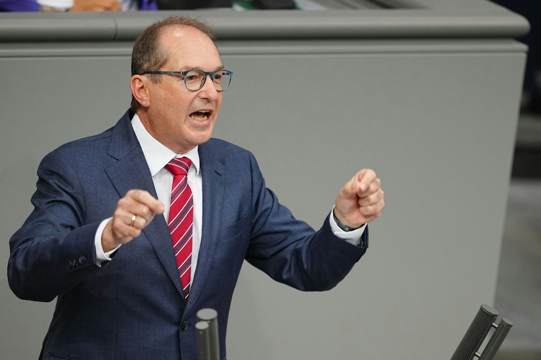 Der deutsche Innenminister Alexander Dobrindt (CSU) hat den Brief an die Europäische Kommission ebenfalls unterzeichnet.