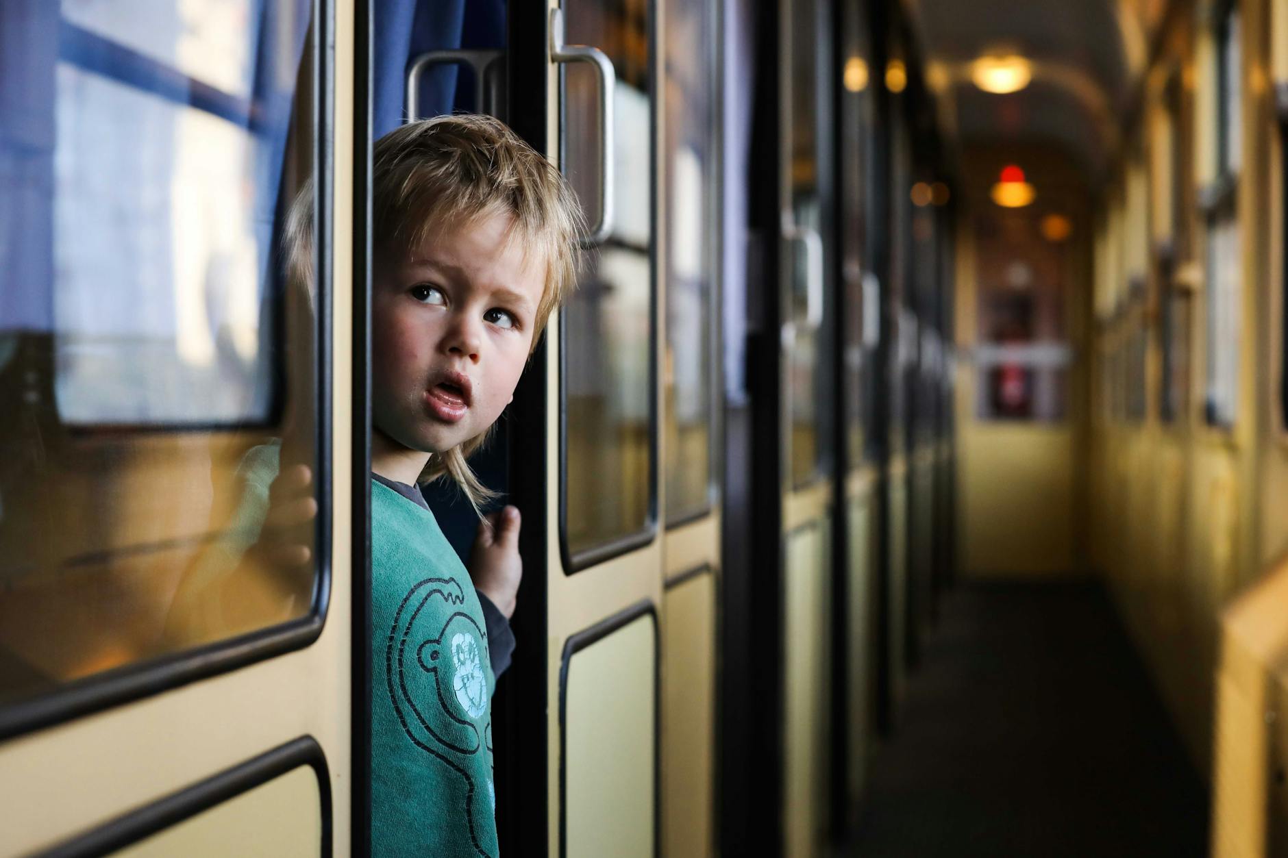 Guten Morgen, Europa! Ein Kind im European Sleeper von Berlin nach Amsterdam und Brüssel. Noch fährt der Zug nur dreimal wöchentlich – das könnte sich ändern.