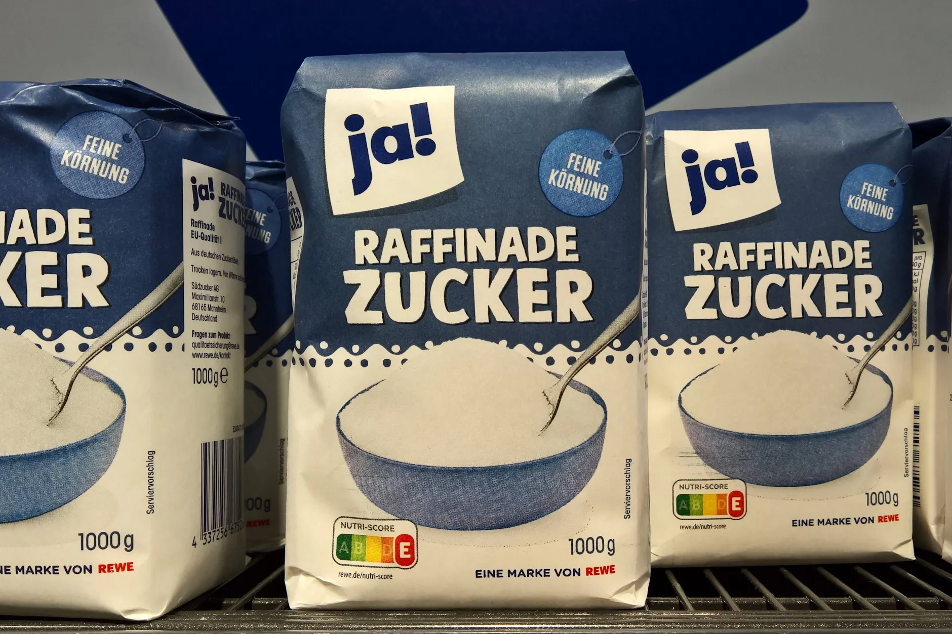 Die bekannte Eigenmarke ja! dürften viele Kunden kennen, die beim Lebensmittel-Riesen Rewe einkaufen.