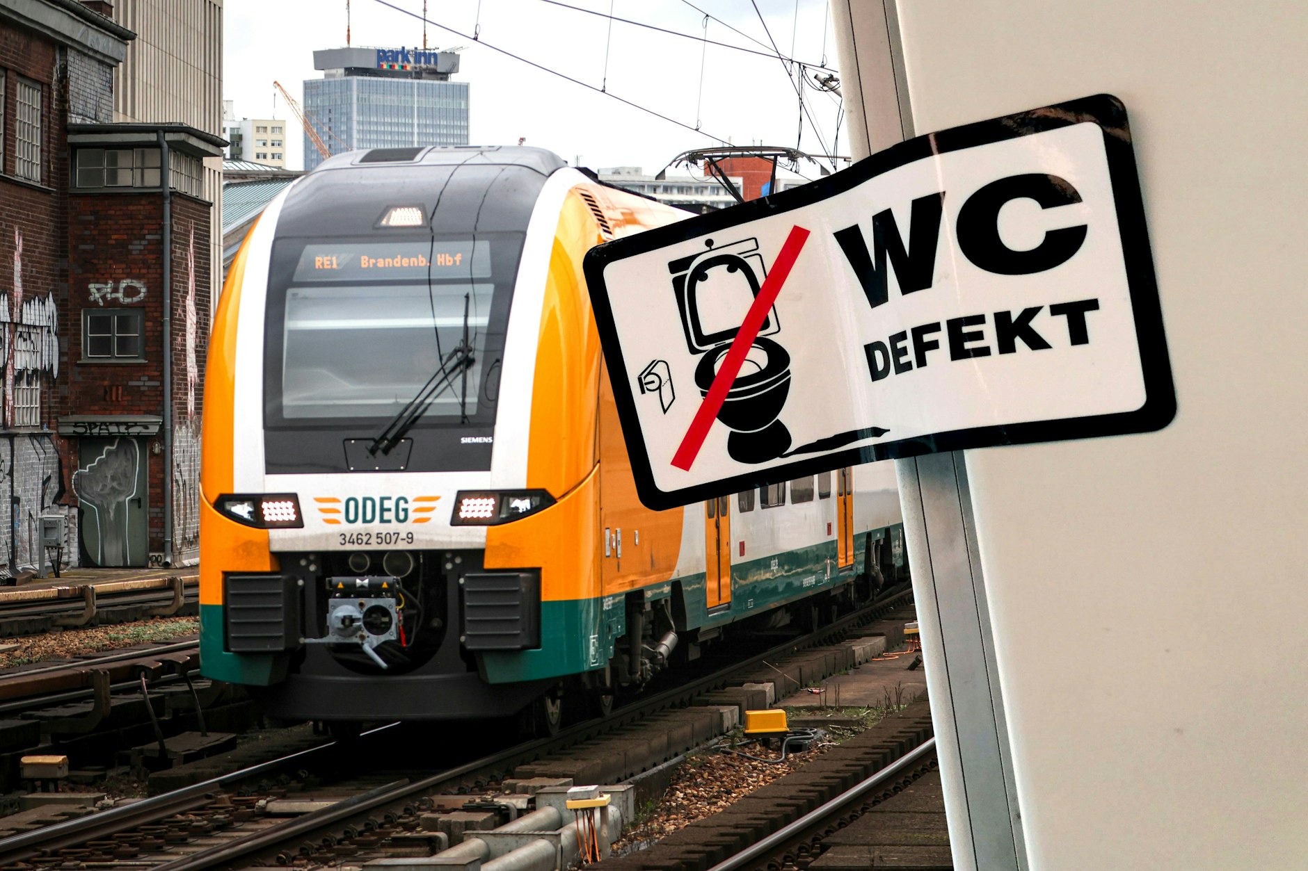 Auch in den Zügen der ODEG gibt es immer wieder Probleme mit kaputten Toiletten. Nun stellt der Chef des Unternehmens klar, dass meist die Fahrgäste dafür verantwortlich sind.