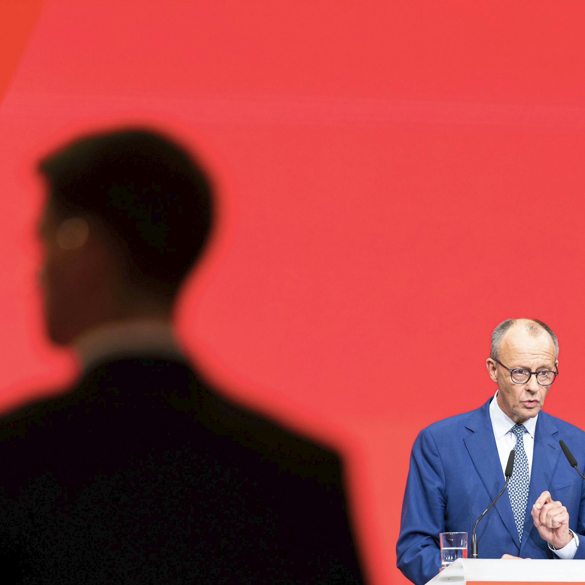 Image - Sind Sie Rotkäppchen oder der Wolf, Herr Merz?