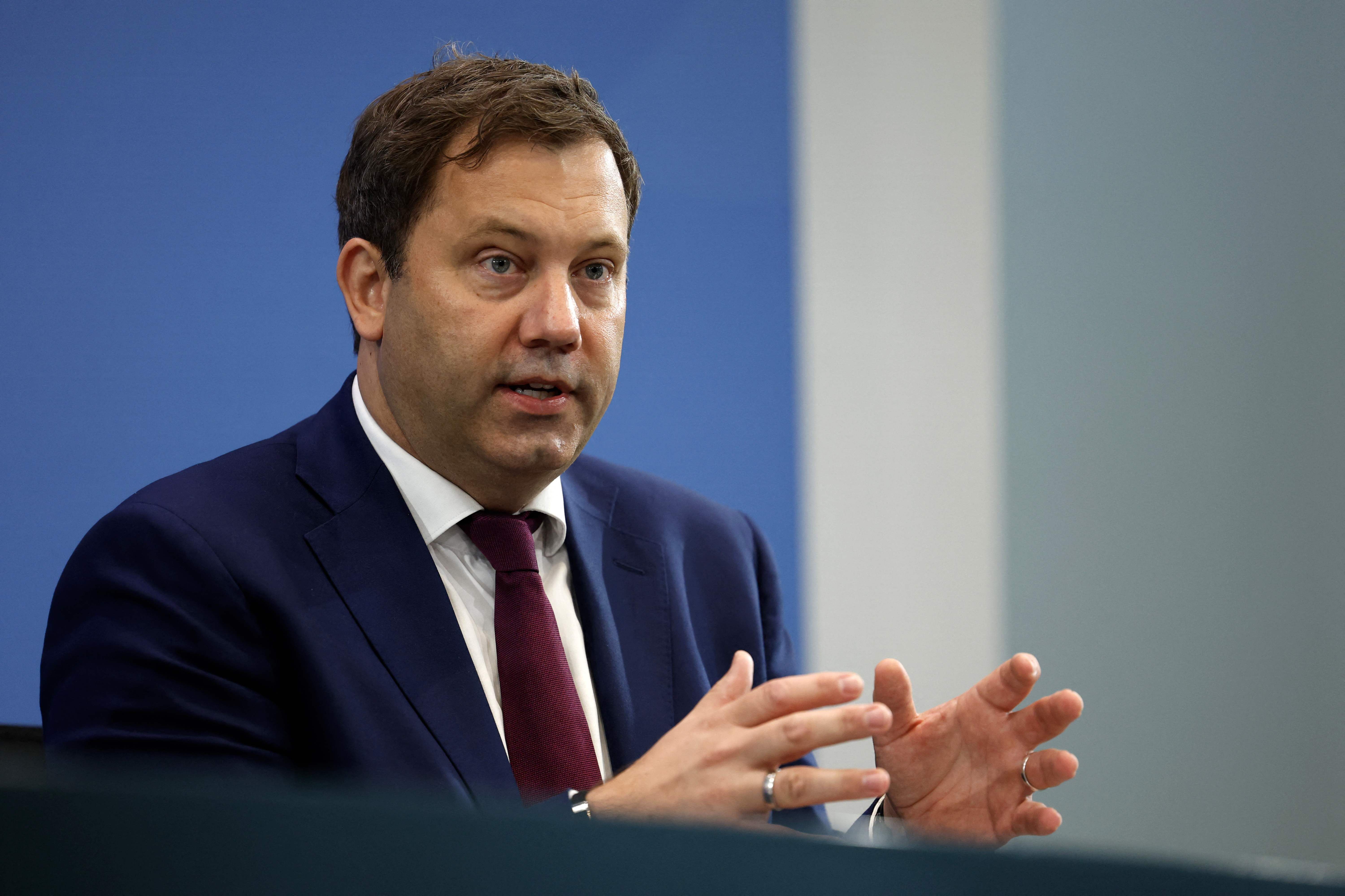 „Stadtbild“-Debatte: Vizekanzler Klingbeil widerspricht Merz