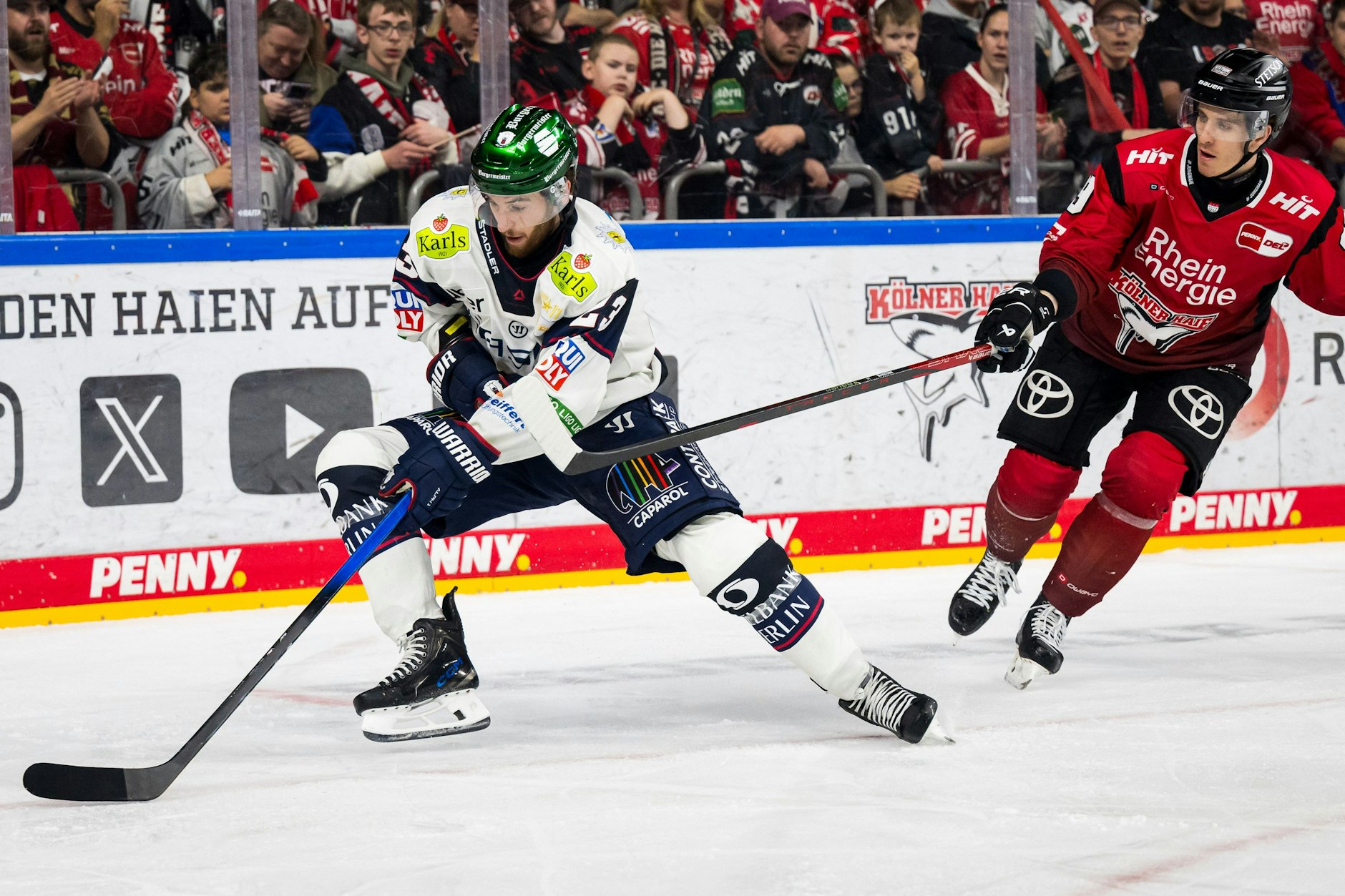 Blaine Byron (l.) startete stark in die Saison, fehlte dann aber länger wegen einer Verletzung.