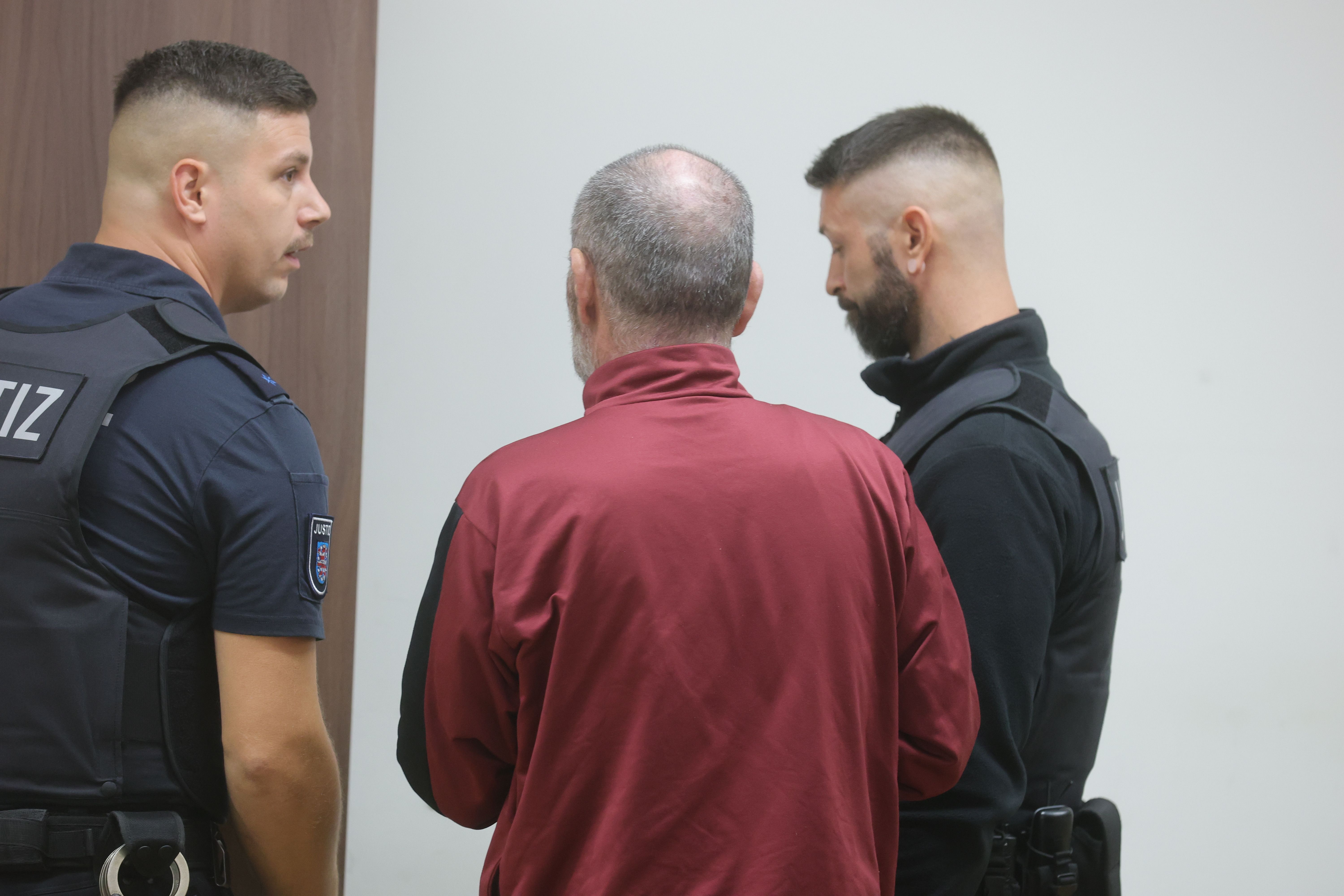 Mord in Straßenbahn: Mann zündet Frau an – Expertin spricht von „unbedingtem Vernichtungswillen“