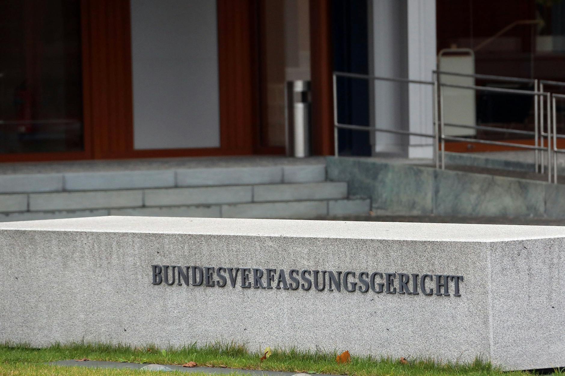 Das Bundesverfassungsgericht hat die Rechte von kirchlichen Arbeitgebern gestärkt.