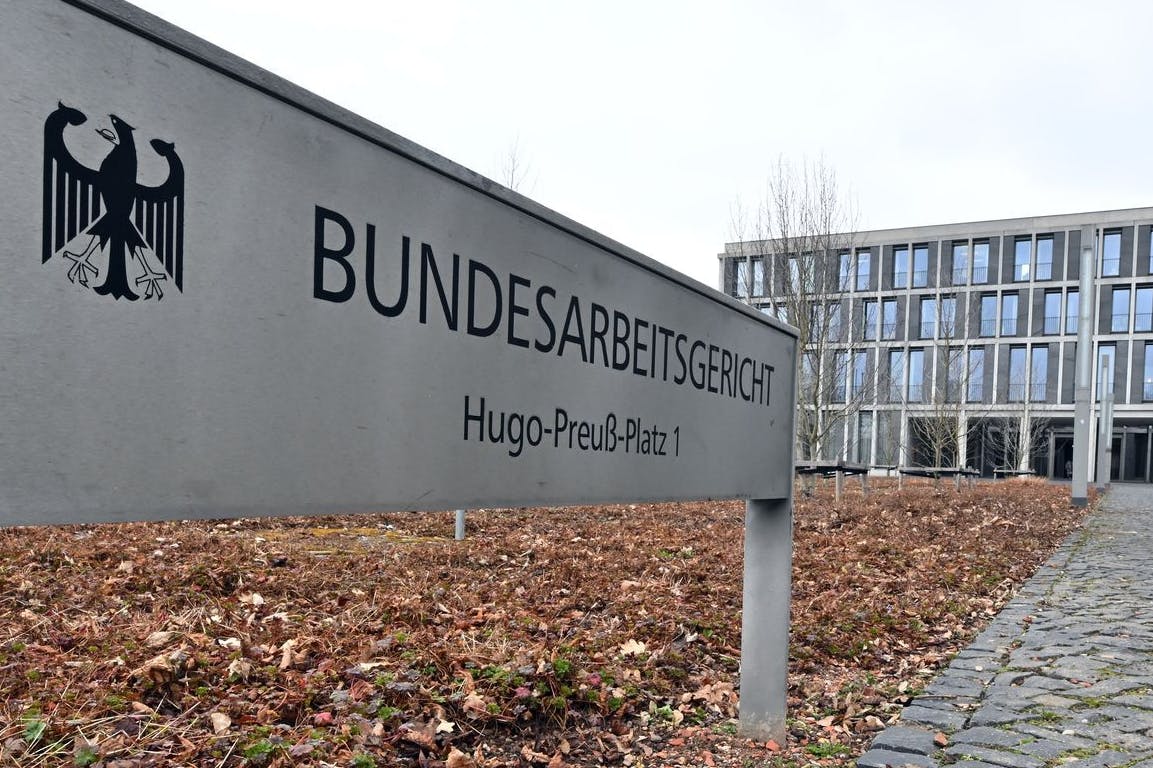 Das Bundesarbeitsgericht in Erfurt hat heute eine wegweisende Entscheidung zur gerechten Bezahlung von Frauen und Männern getroffen.