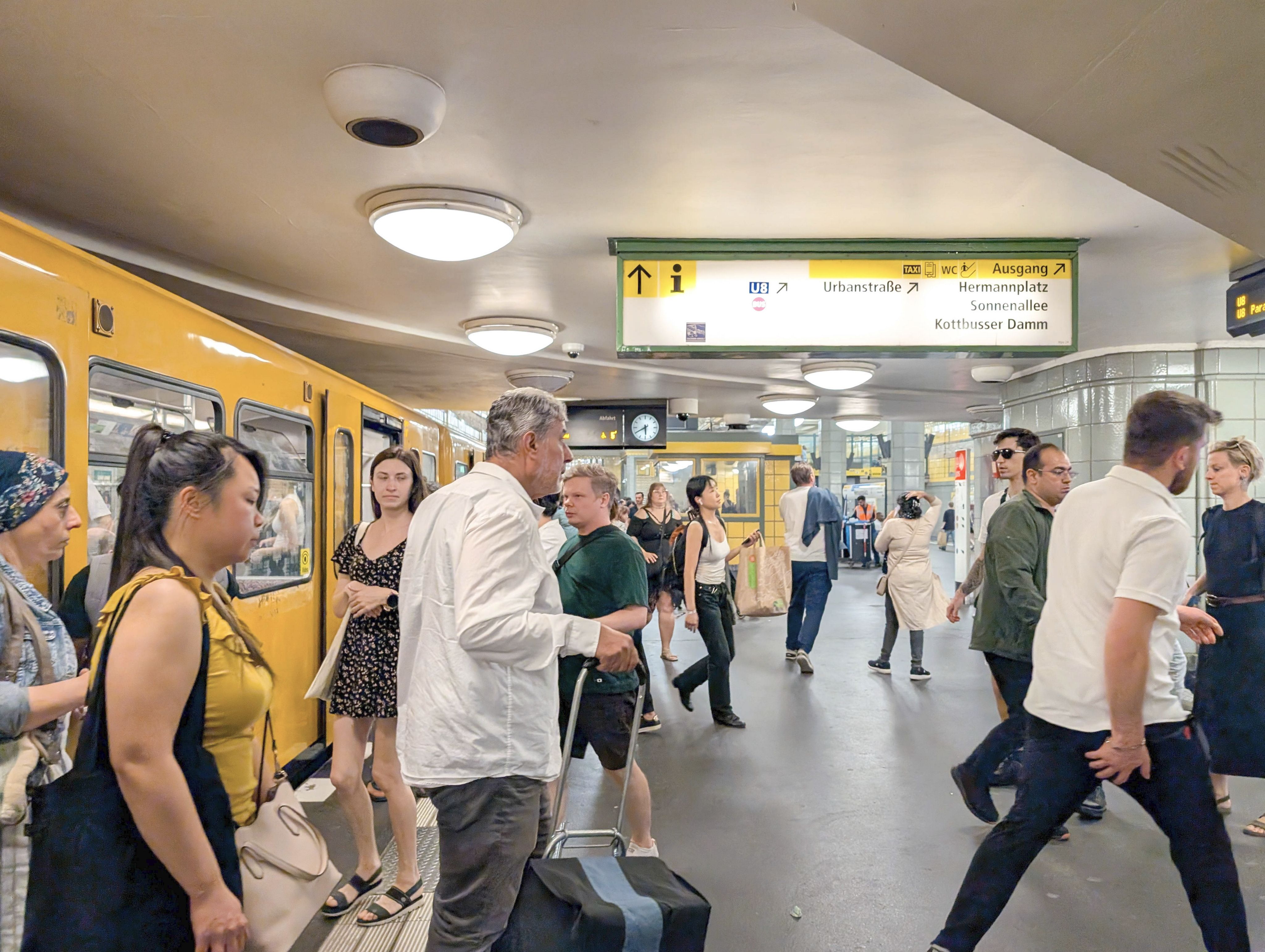 Trotz Chaos in Berlin: BVG-Manager kassiert so viel wie der Kanzler – ein fragwürdiges Signal