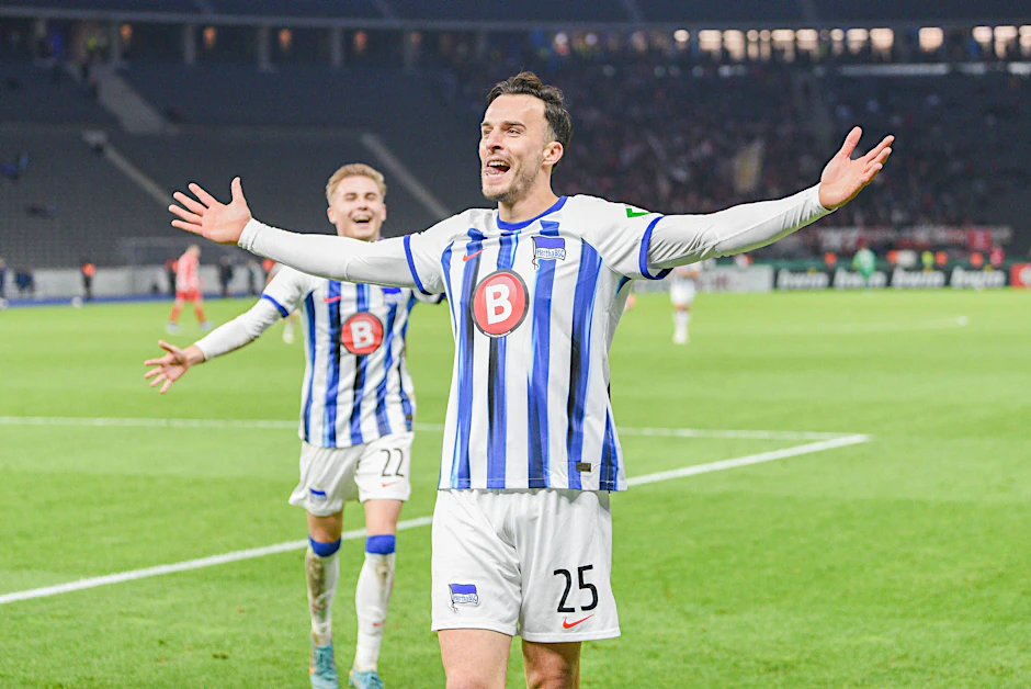 Herthas- Ex-Torjäger Haris Tabakovic jubelte vor zwei Jahren über sein 3:0 Tor im Pokal gegen Bundesligist Mainz. Doch den Heimsieg wollten nicht mal 30.000 Fans im Olympiastadion sehen.