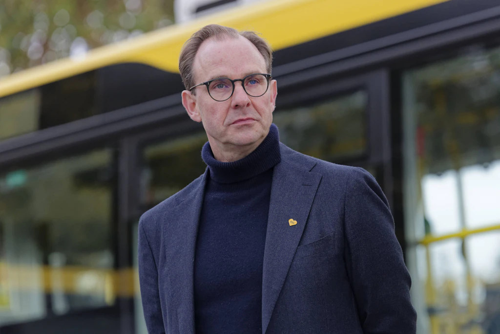 Discontent over BVG boss's salary of 454,000 euros: ten times as much as ...