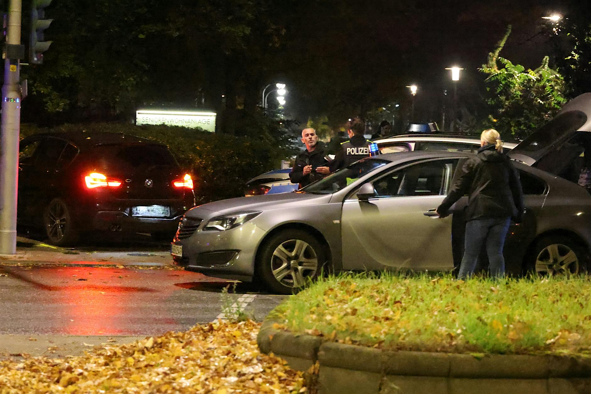 Wildwest in Wedding: Polizist schießt auf Auto und trifft Wohnungsfenster