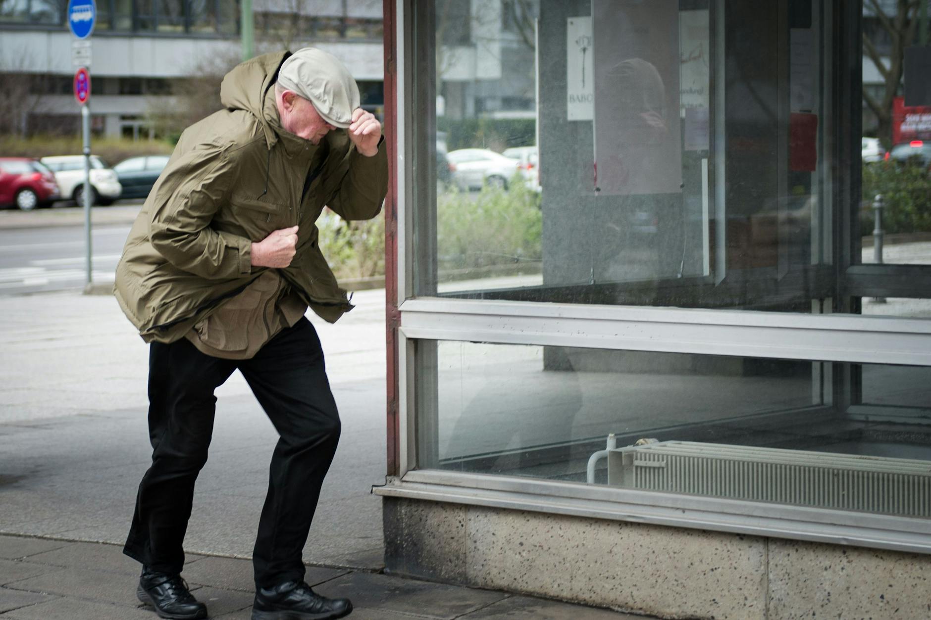 Der Deutsche Wetterdienst warnt am Freitag vor kräftigen Sturmböen bis zu Windstärke 8.