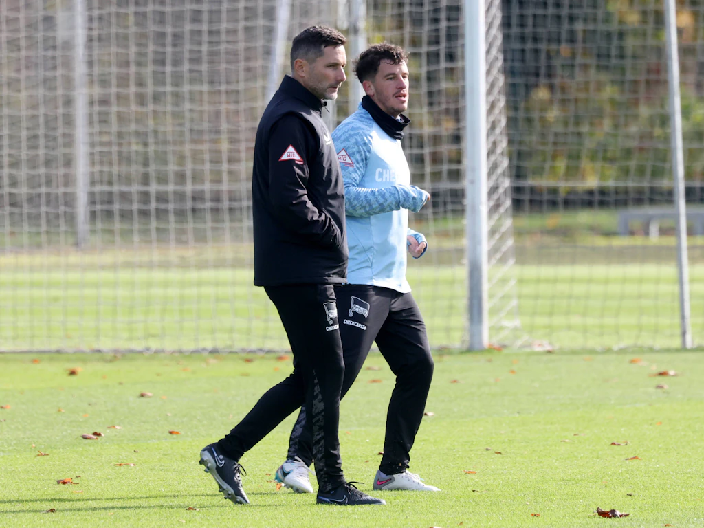 Hertha-Trainer Stefan Leitl ist froh, dass Diego Demme wieder spielen kann. Doch für volle 90 Minuten reicht es wohl noch nicht.