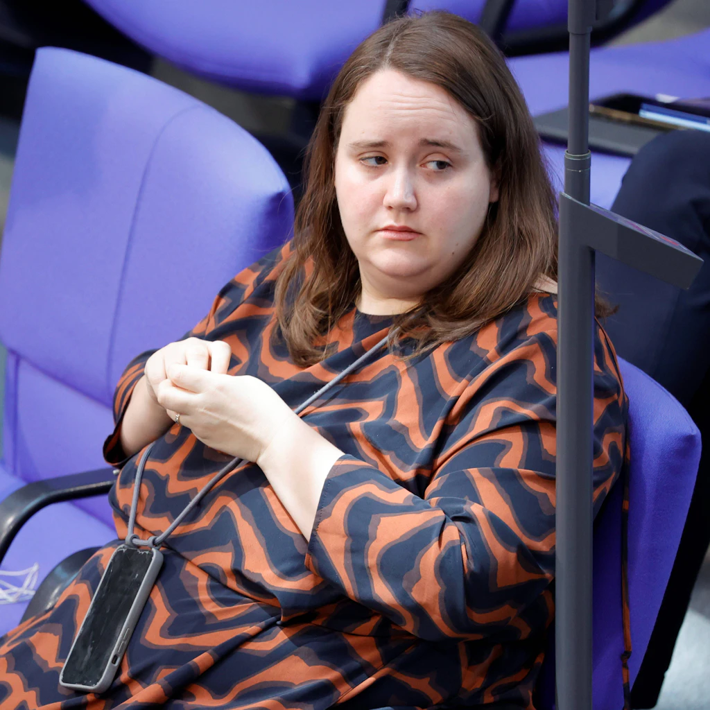 Ricarda Lang als Bundesvorsitzende der Grünen im April 2024 im Reichstag in Berlin.