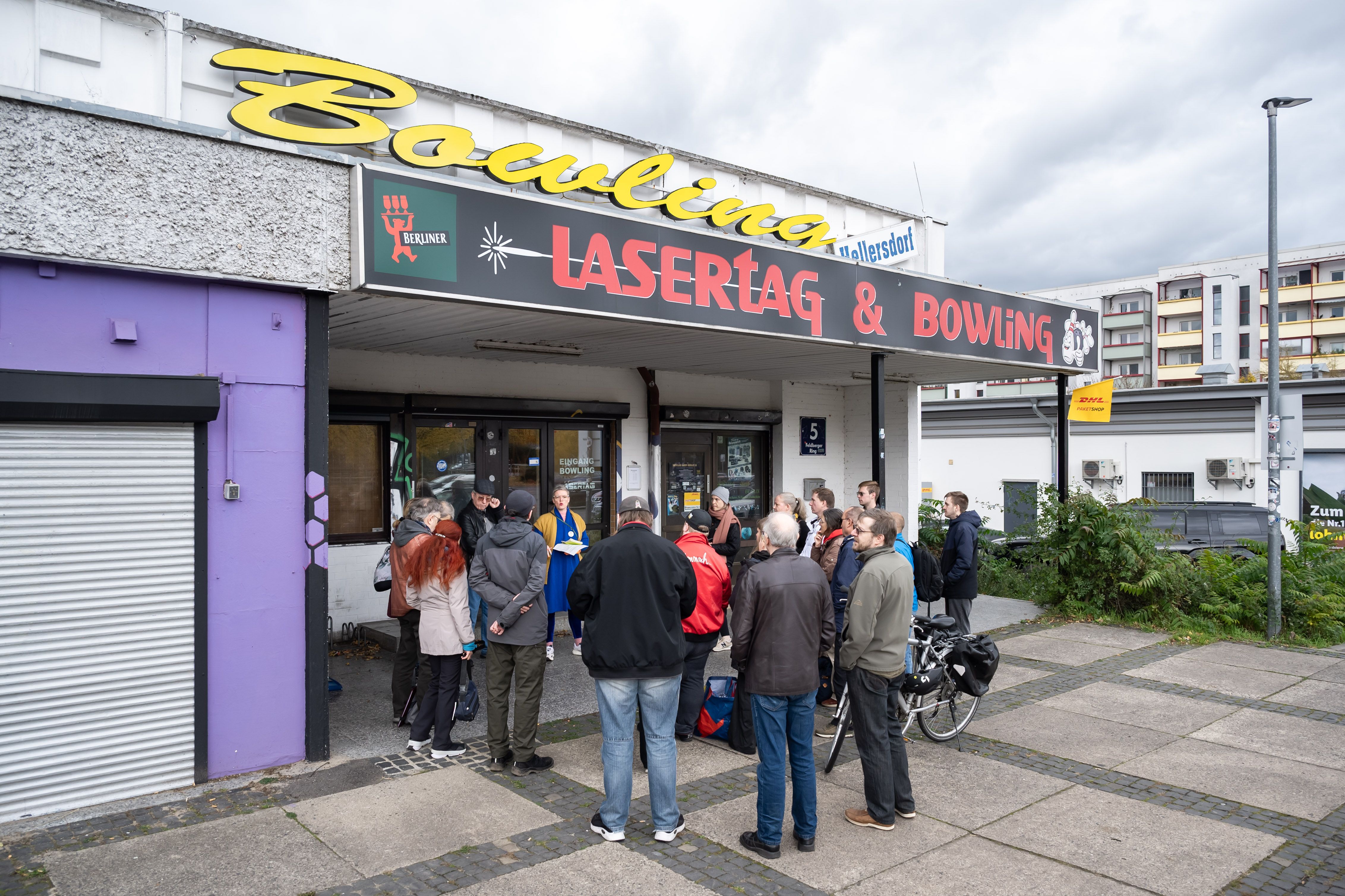 „Ick bin so sauer!“ – Anwohner laufen Sturm gegen Luxus-Wohntürme in Marzahn