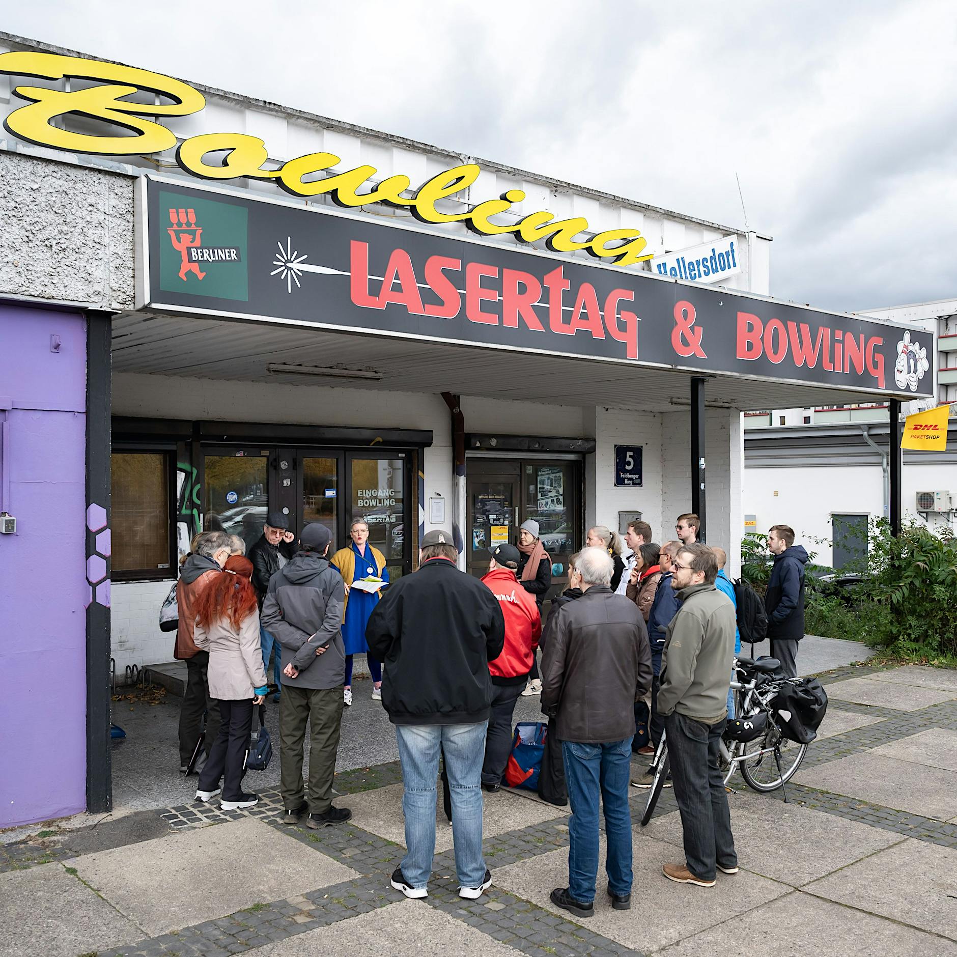 „Ick bin so sauer!“ – Anwohner laufen Sturm gegen Luxus-Wohntürme in Marzahn