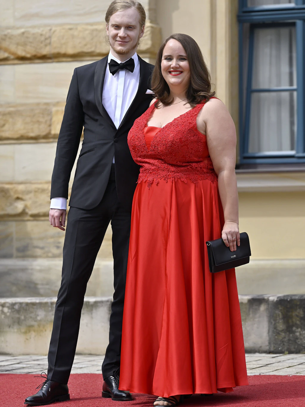 Ricarda Lang und Florian Wilsch im Juli 2024 bei den Bayreuther Festspielen. Im August darauf hat das Paar geheiratet.