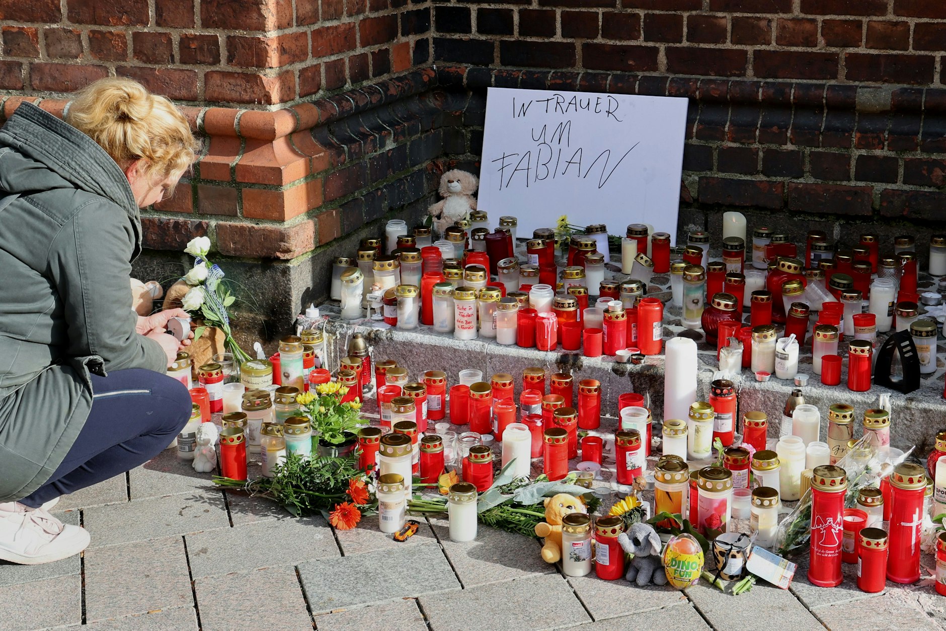 In Güstrow wird seit Wochen um Fabian getrauert. Er wurde ermordet an einem Tümpel 15 Kilometer entfernt von seinem Wohnort gefunden.