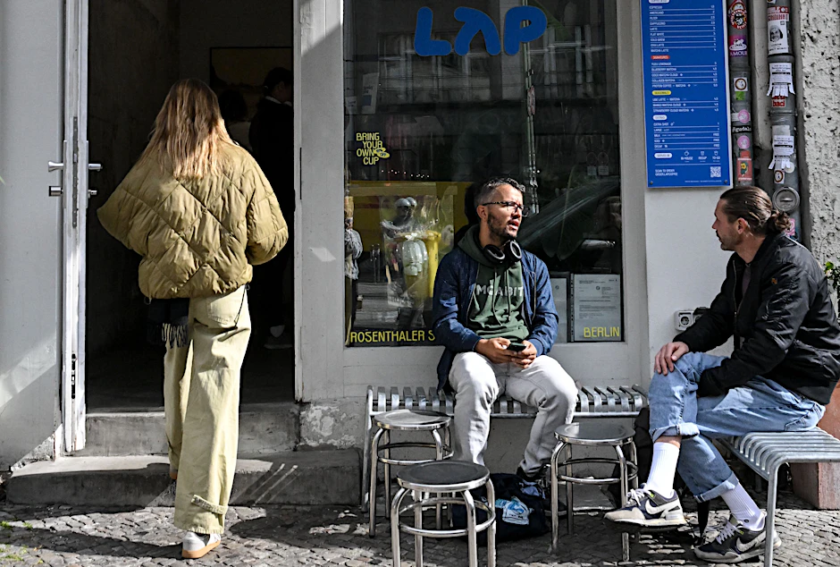 Kaffeekette des Klassenfeinds: eine LAP-Filiale in Mitte